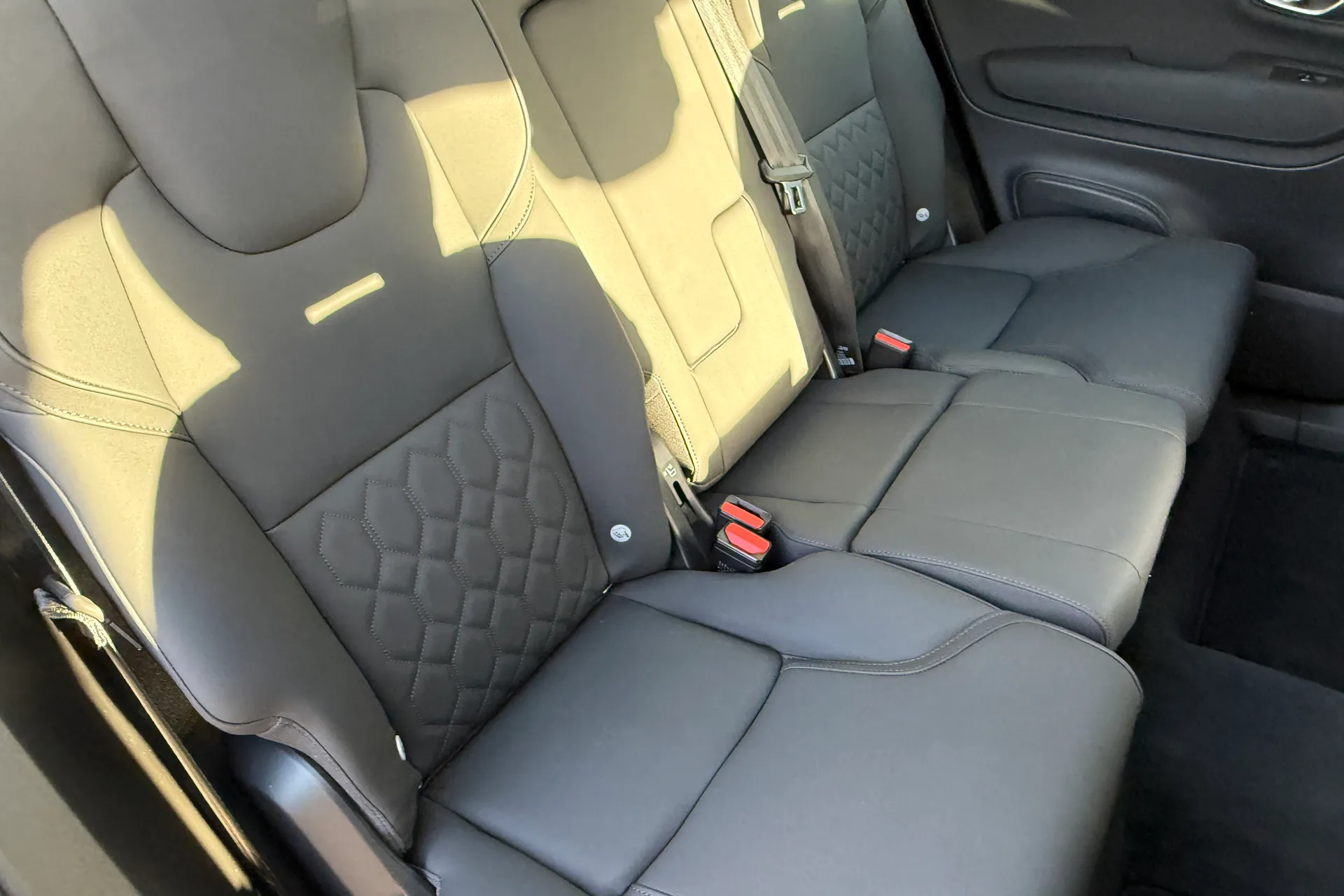 Volvo XC90 thumbnail image number 27