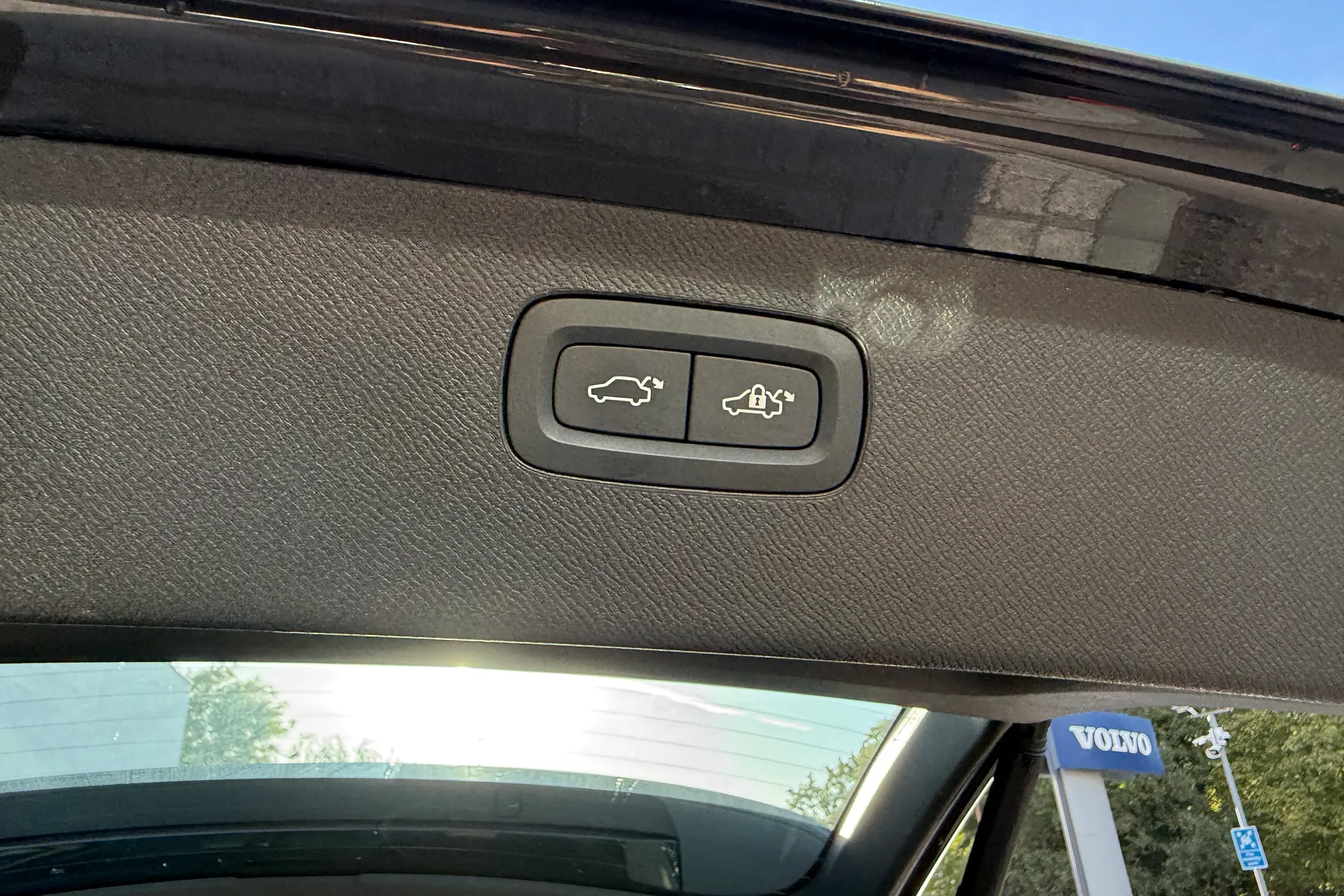 Volvo XC90 thumbnail image number 23
