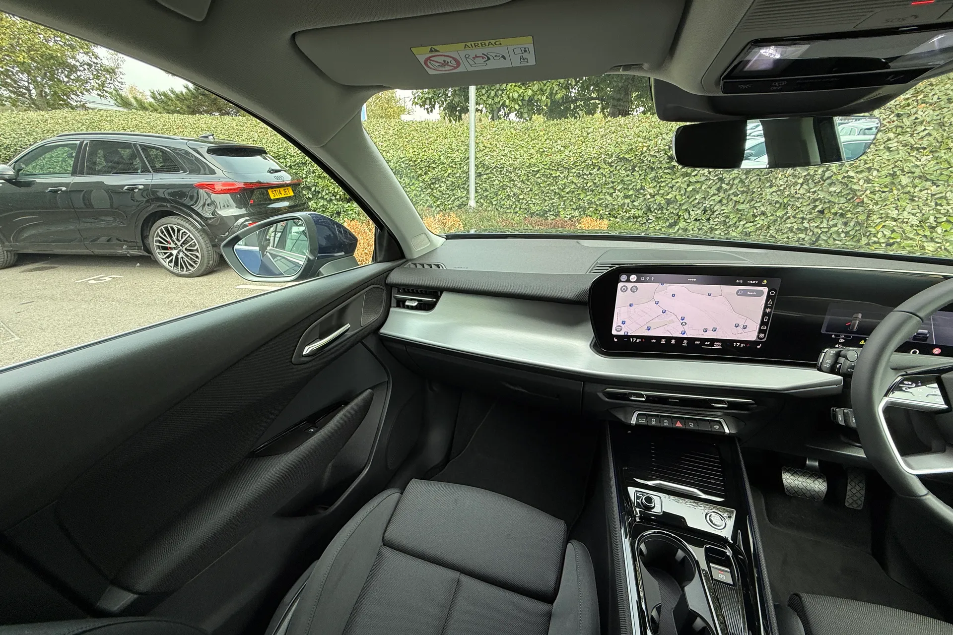 Audi Q3 thumbnail image number 48