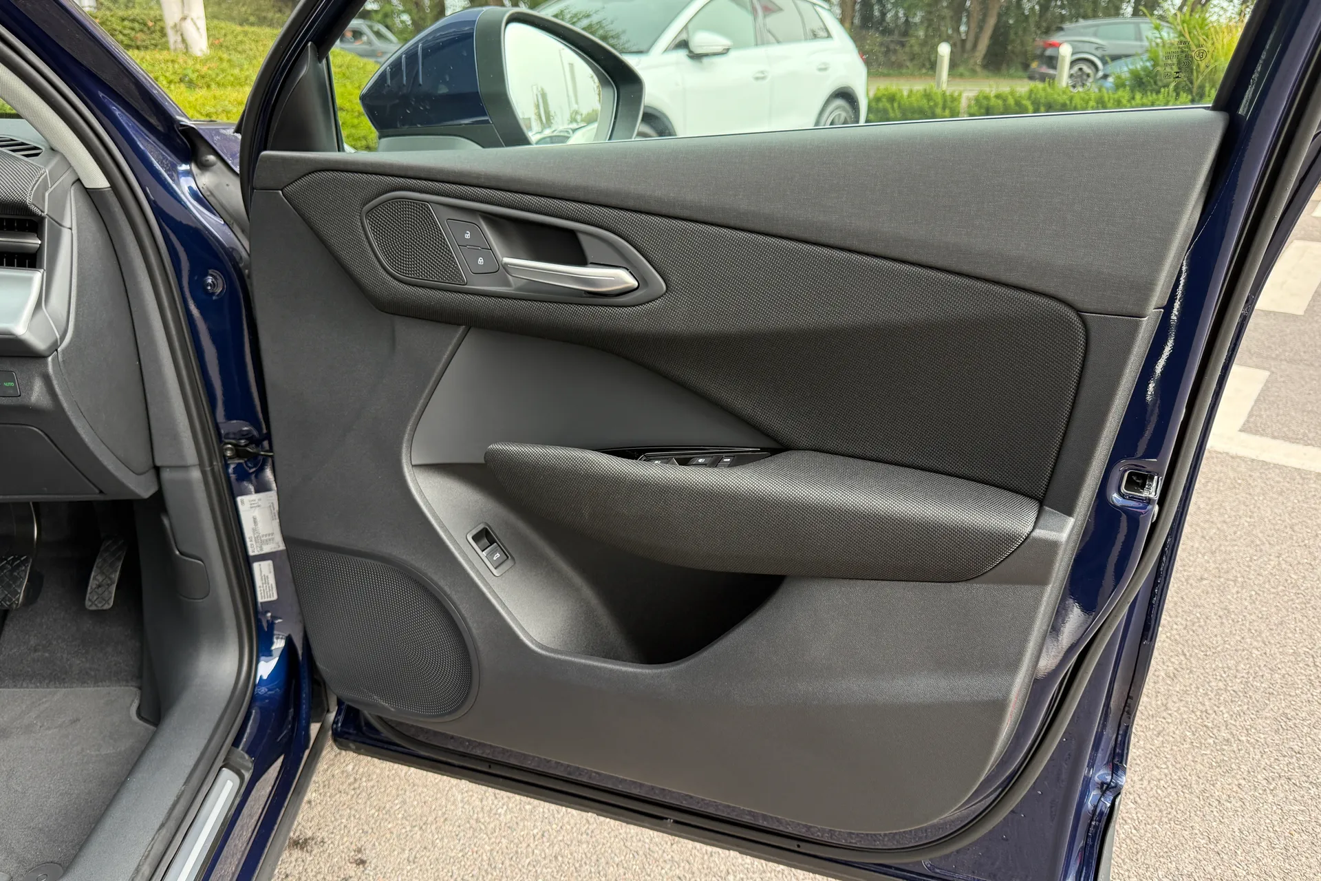 Audi Q3 thumbnail image number 42