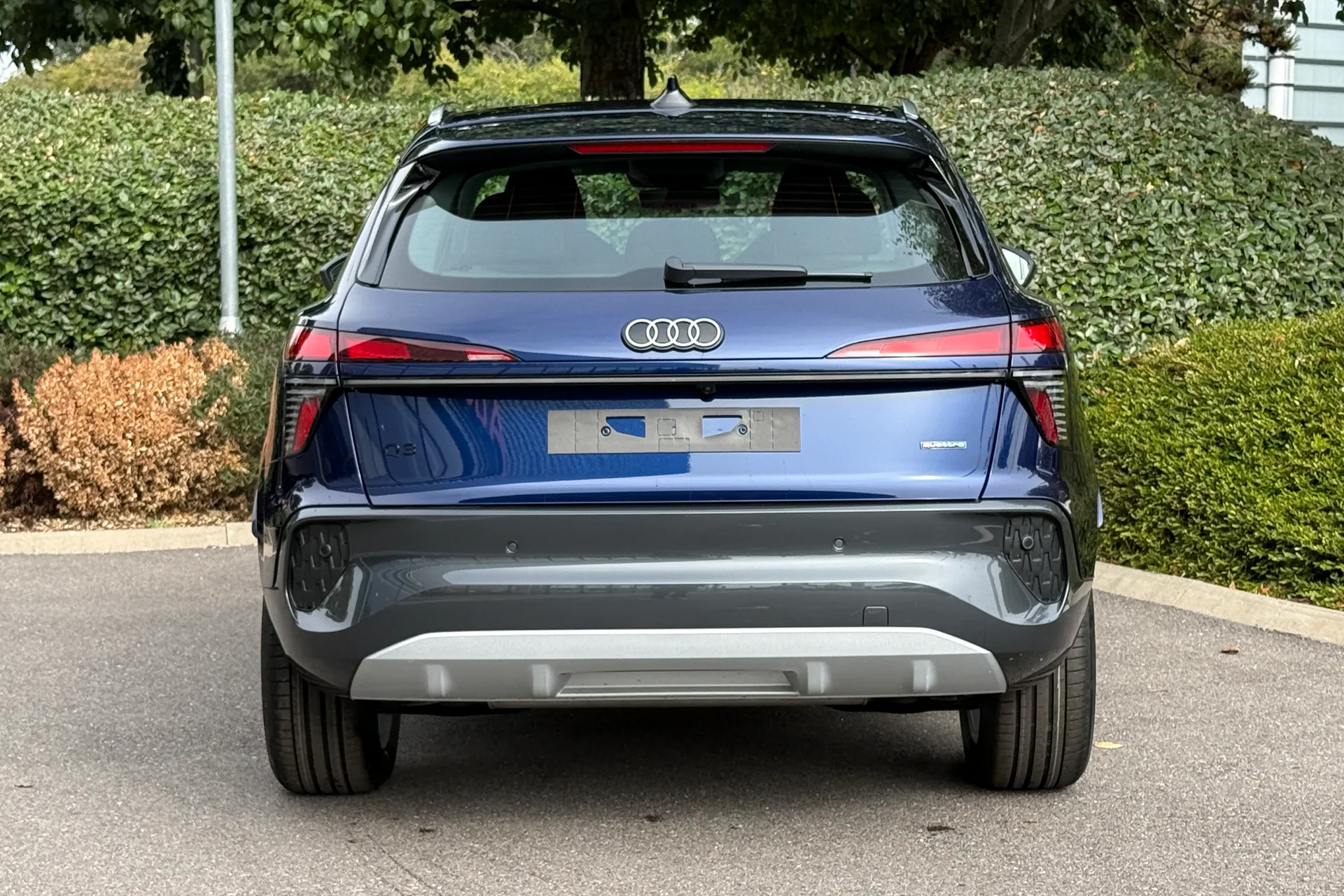 Audi Q3 thumbnail image number 10