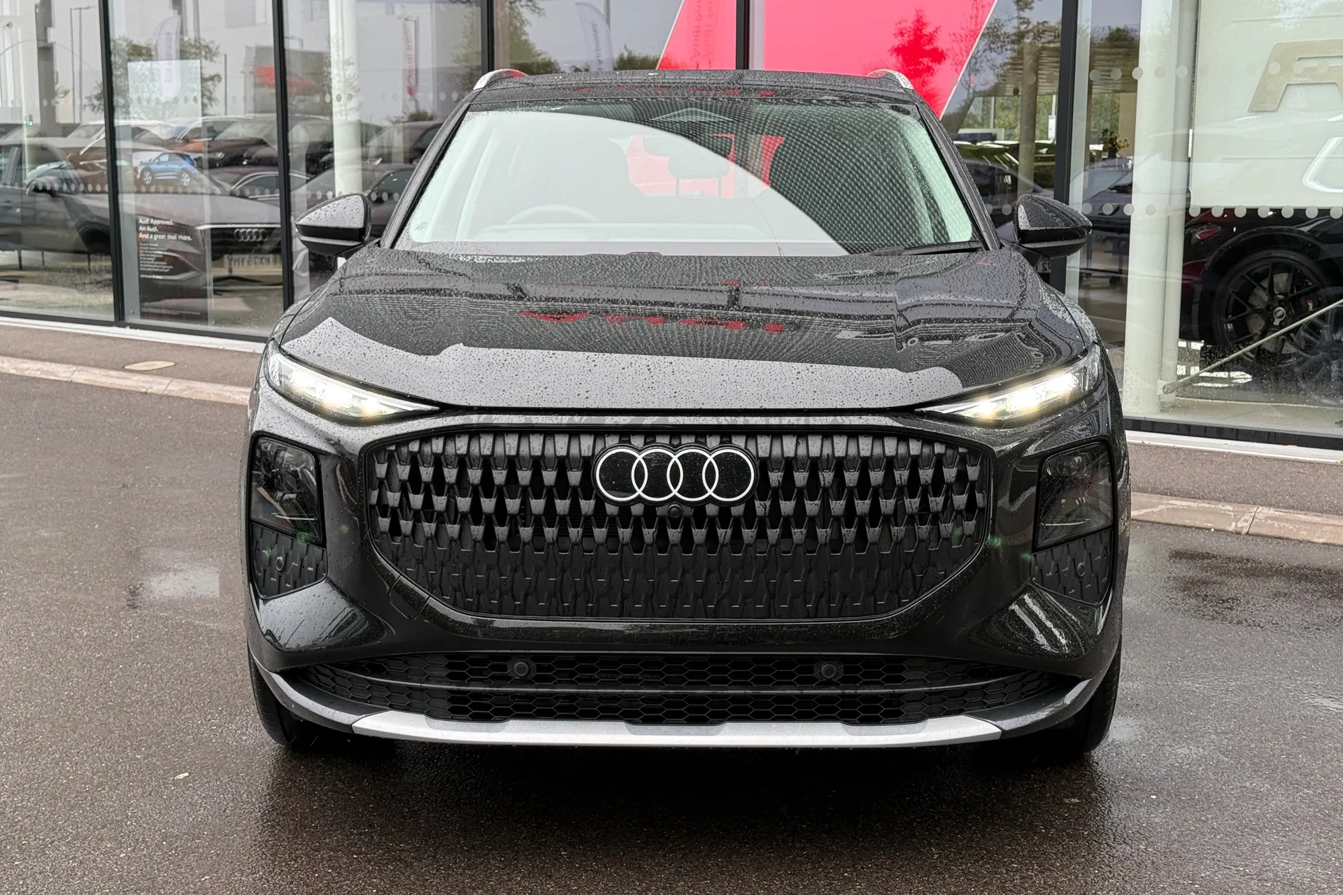 Audi Q3 thumbnail image number 6
