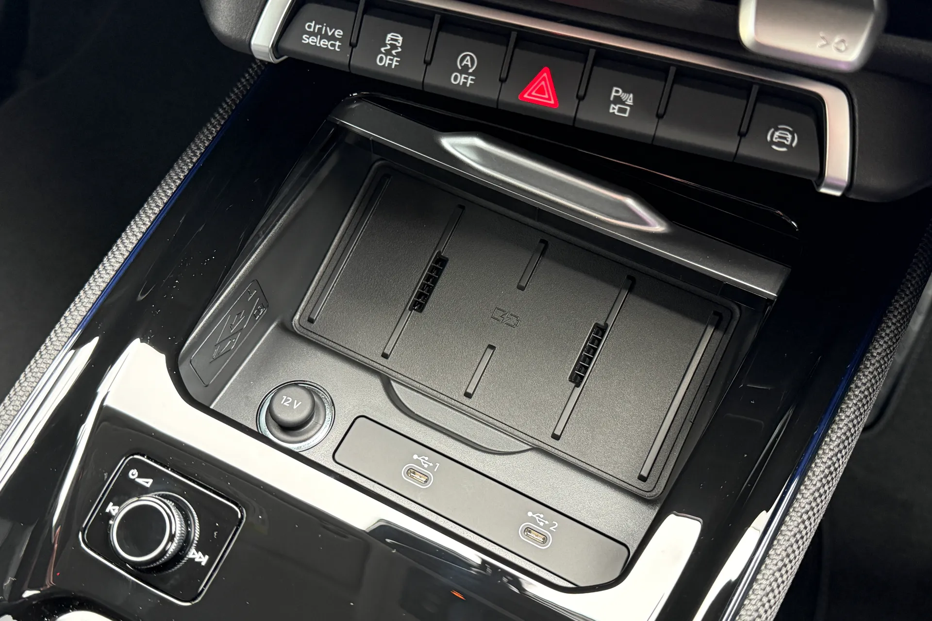 Audi Q3 thumbnail image number 22
