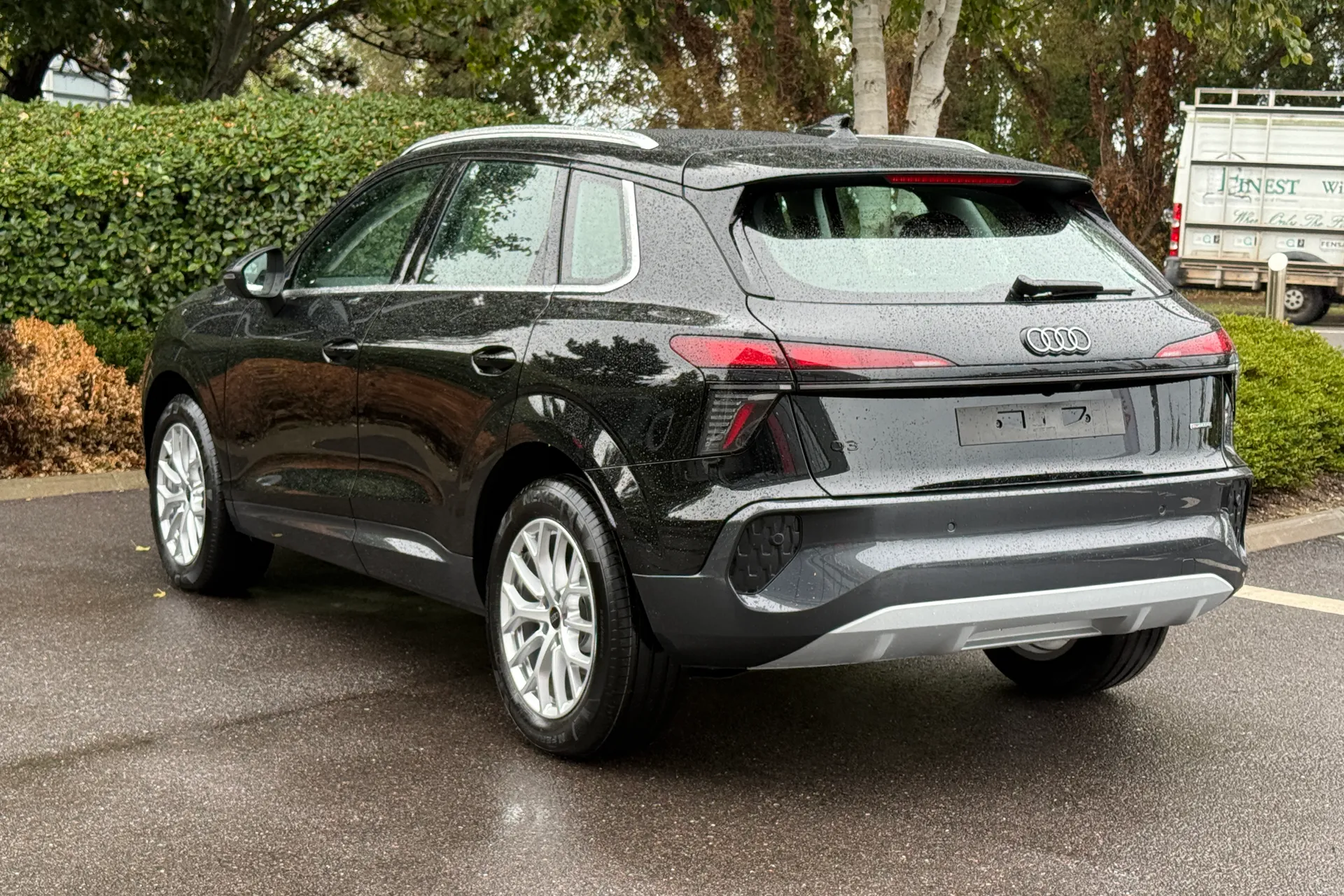 Audi Q3 thumbnail image number 13