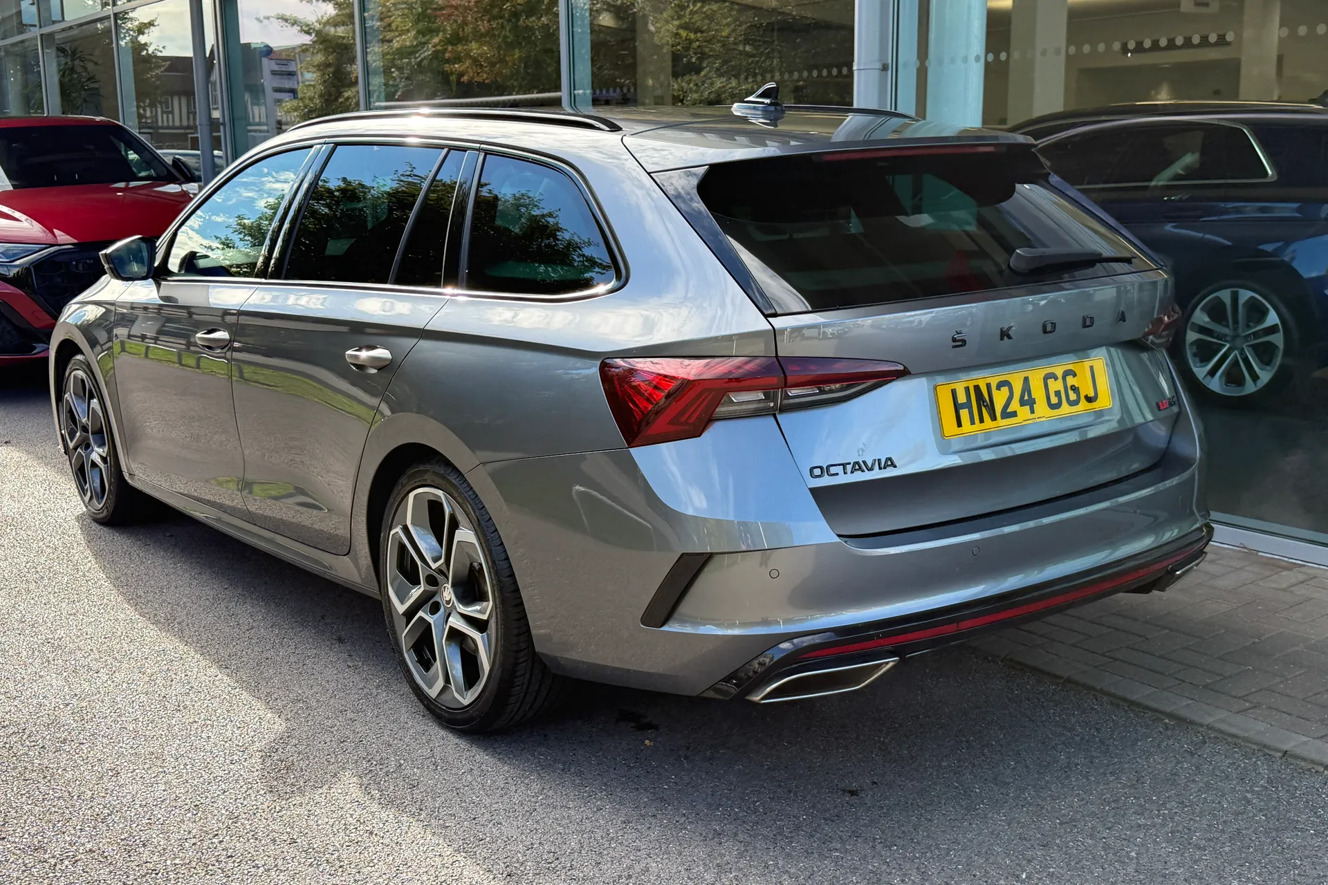 SKODA OCTAVIA thumbnail image number 35