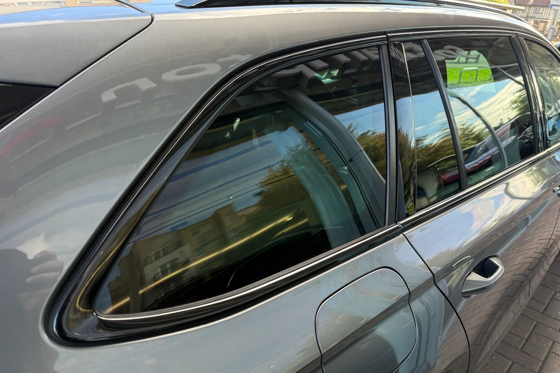 SKODA OCTAVIA thumbnail image number 24