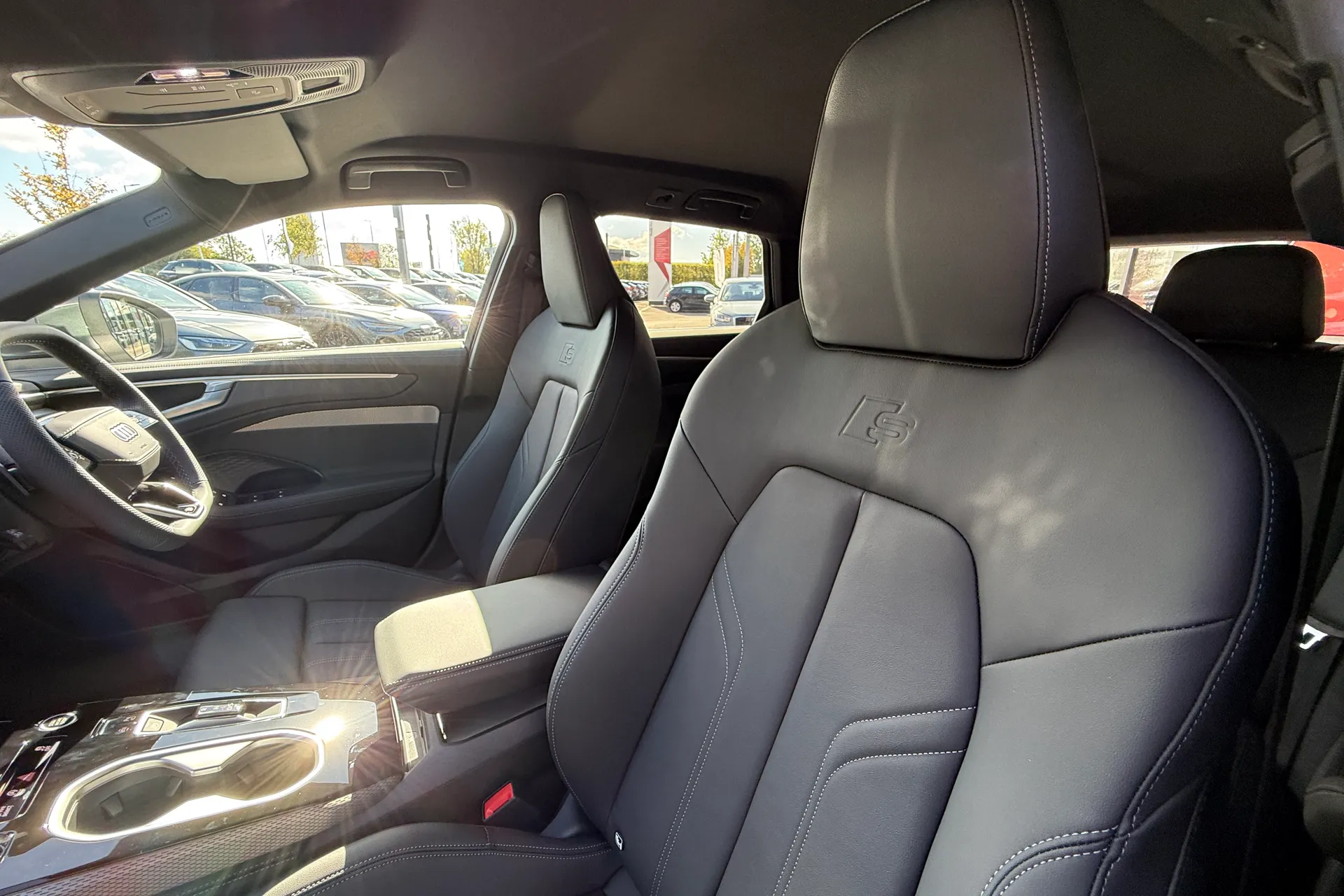 Audi A6 thumbnail image number 31