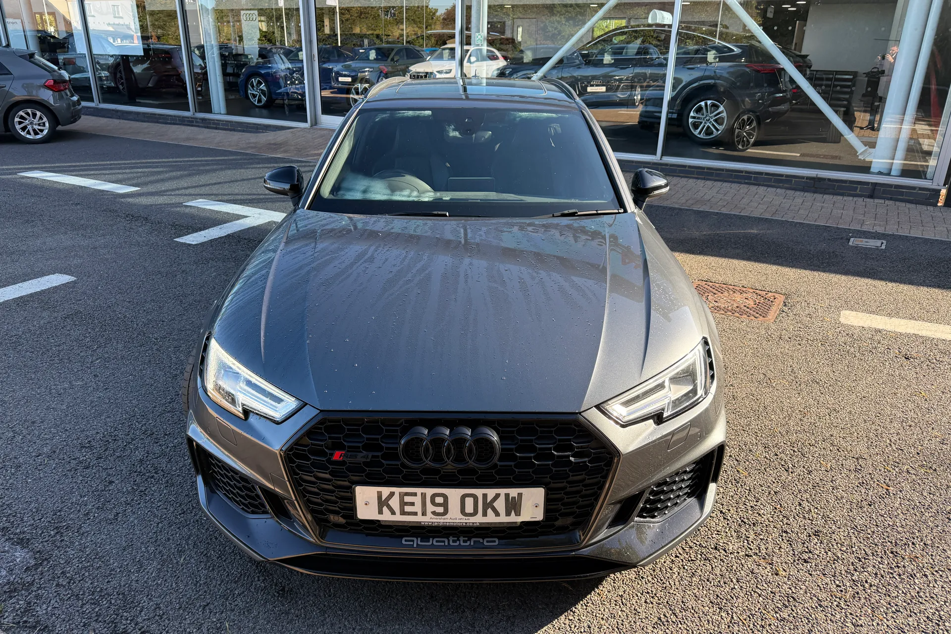 Audi RS4 thumbnail image number 53