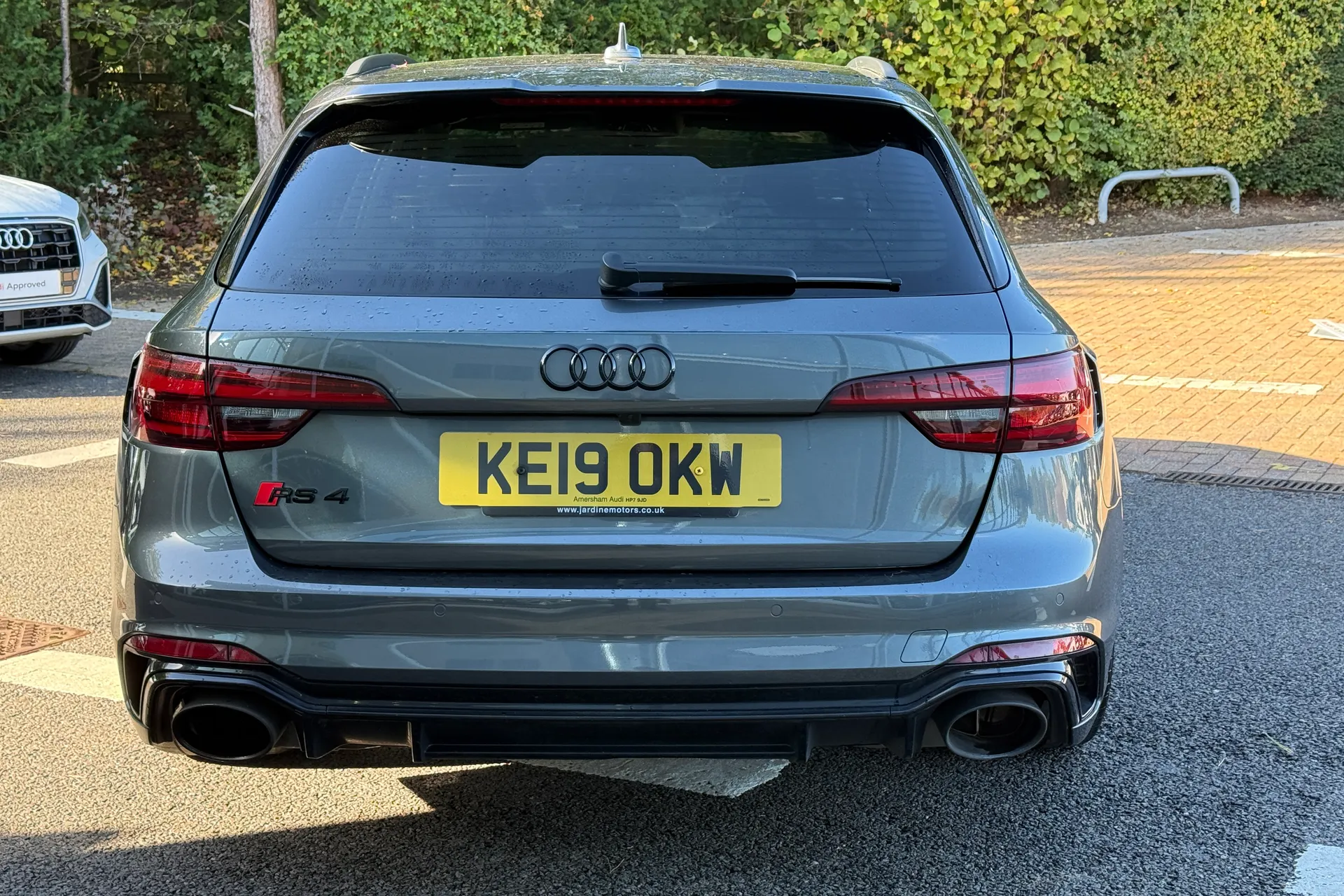 Audi RS4 thumbnail image number 40