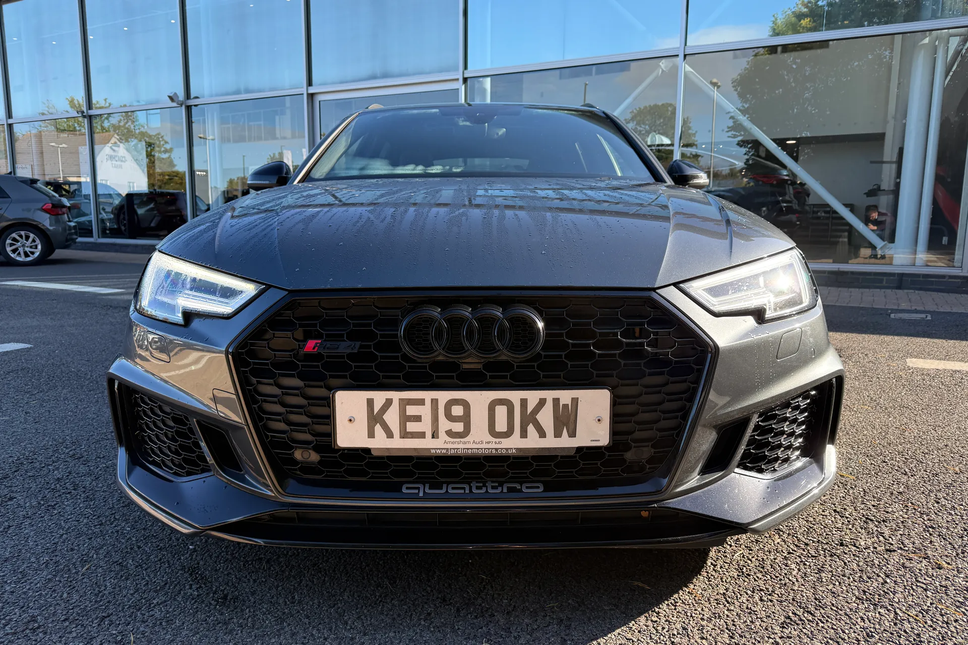 Audi RS4 thumbnail image number 52