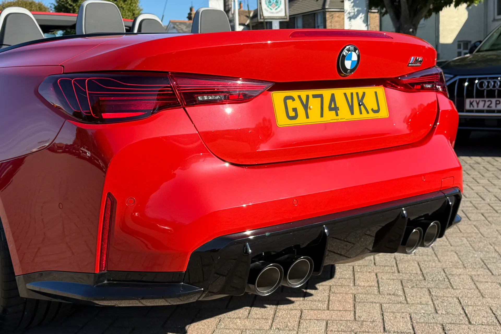 BMW M4 thumbnail image number 56