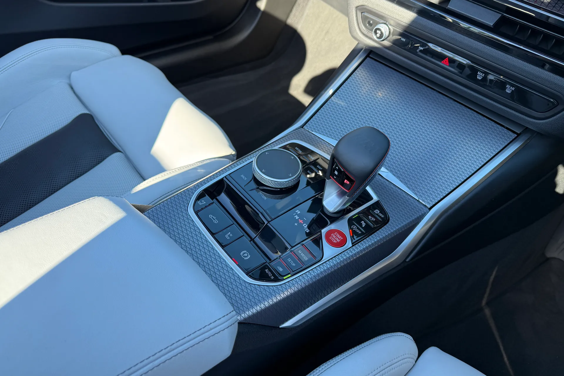 BMW M4 thumbnail image number 41