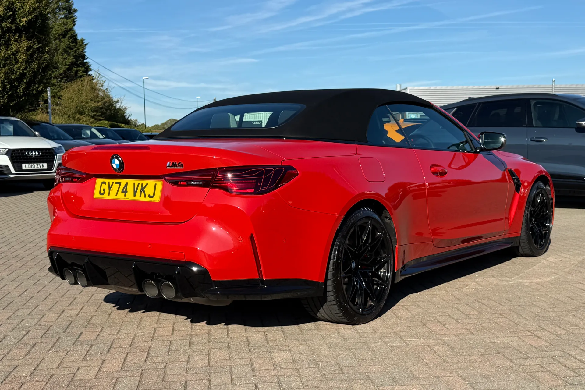 BMW M4 thumbnail image number 50