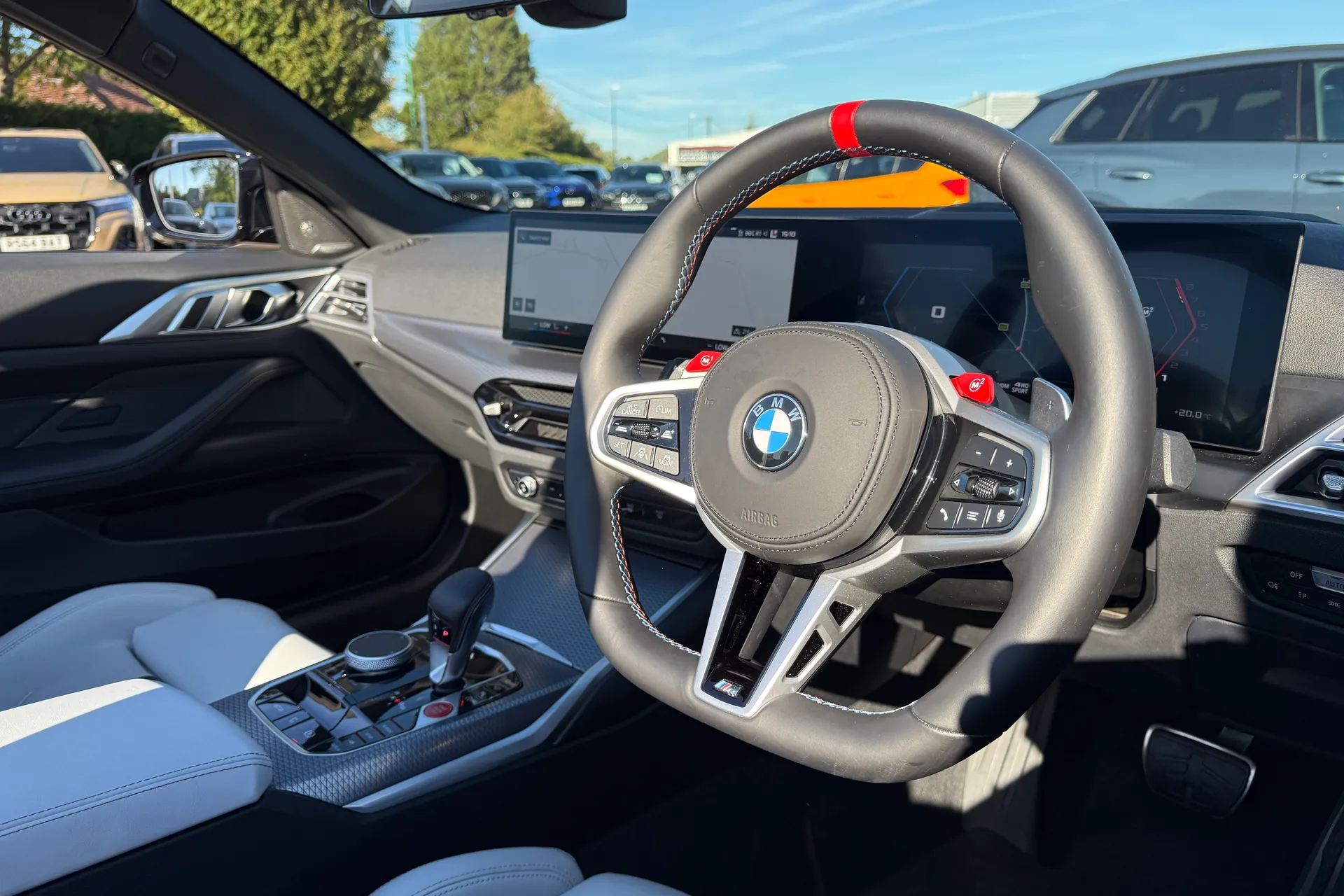 BMW M4 thumbnail image number 31