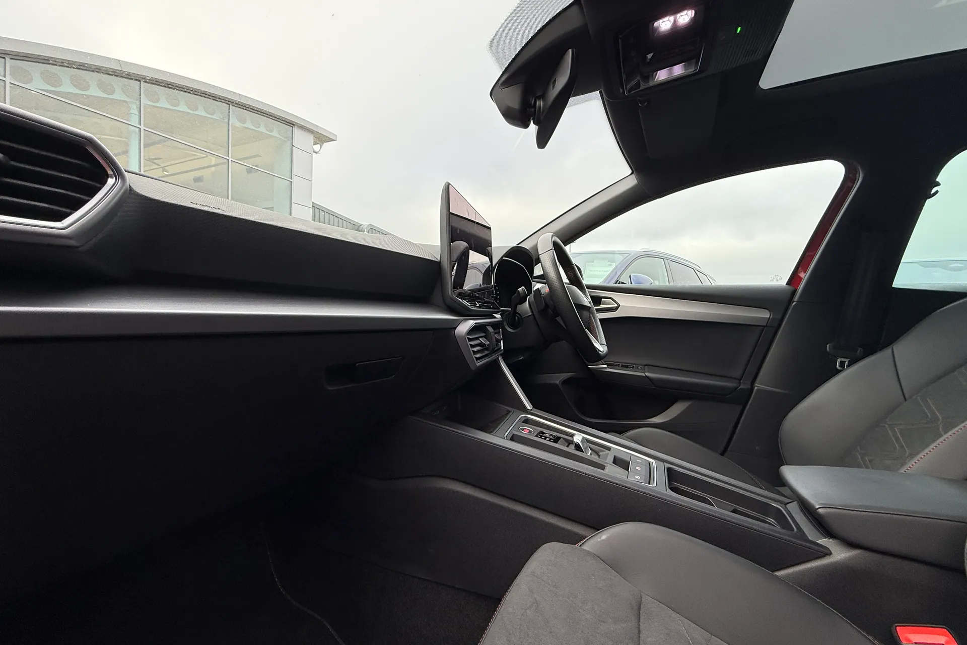 SEAT LEON thumbnail image number 42
