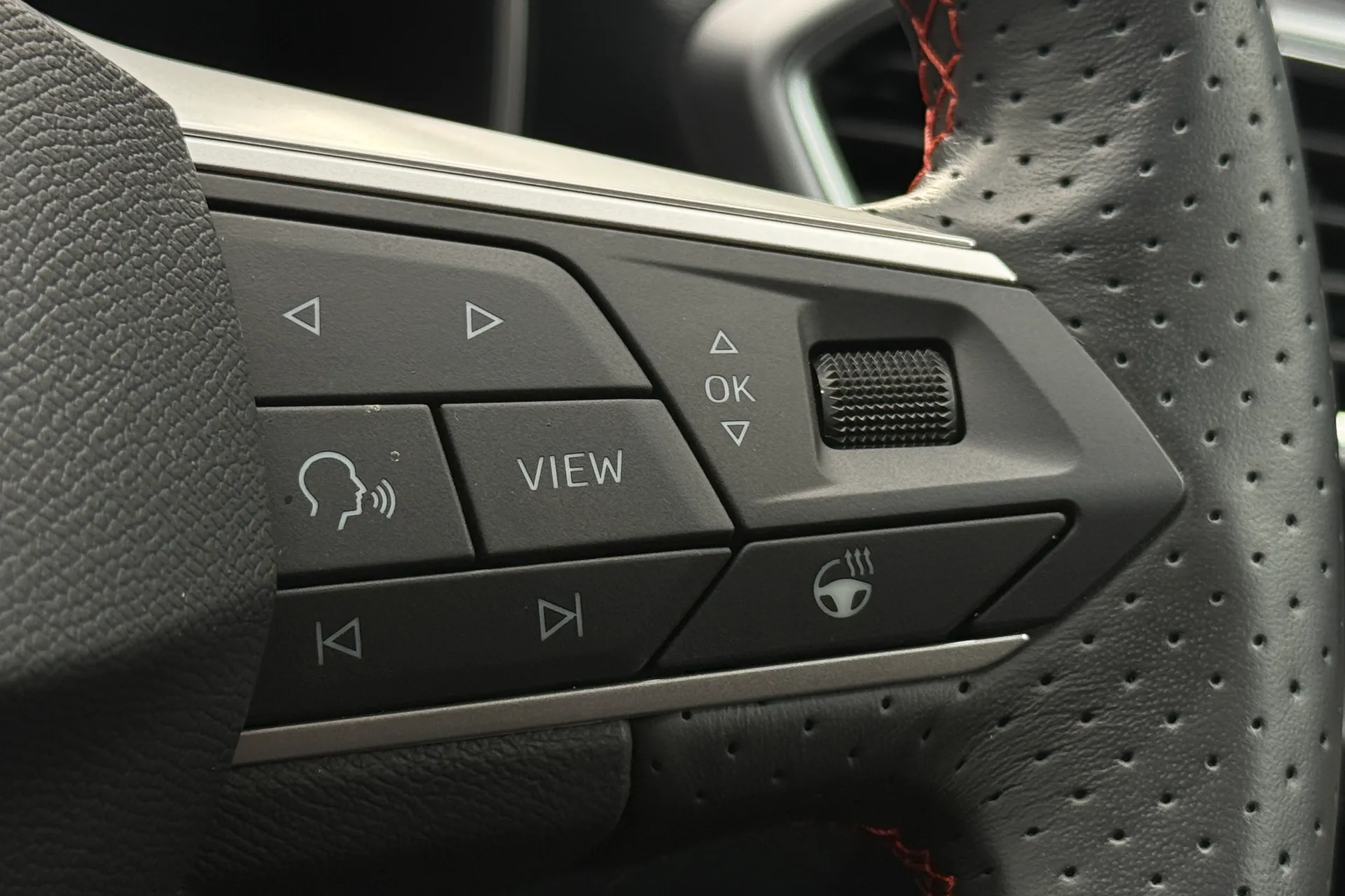 SEAT LEON thumbnail image number 8