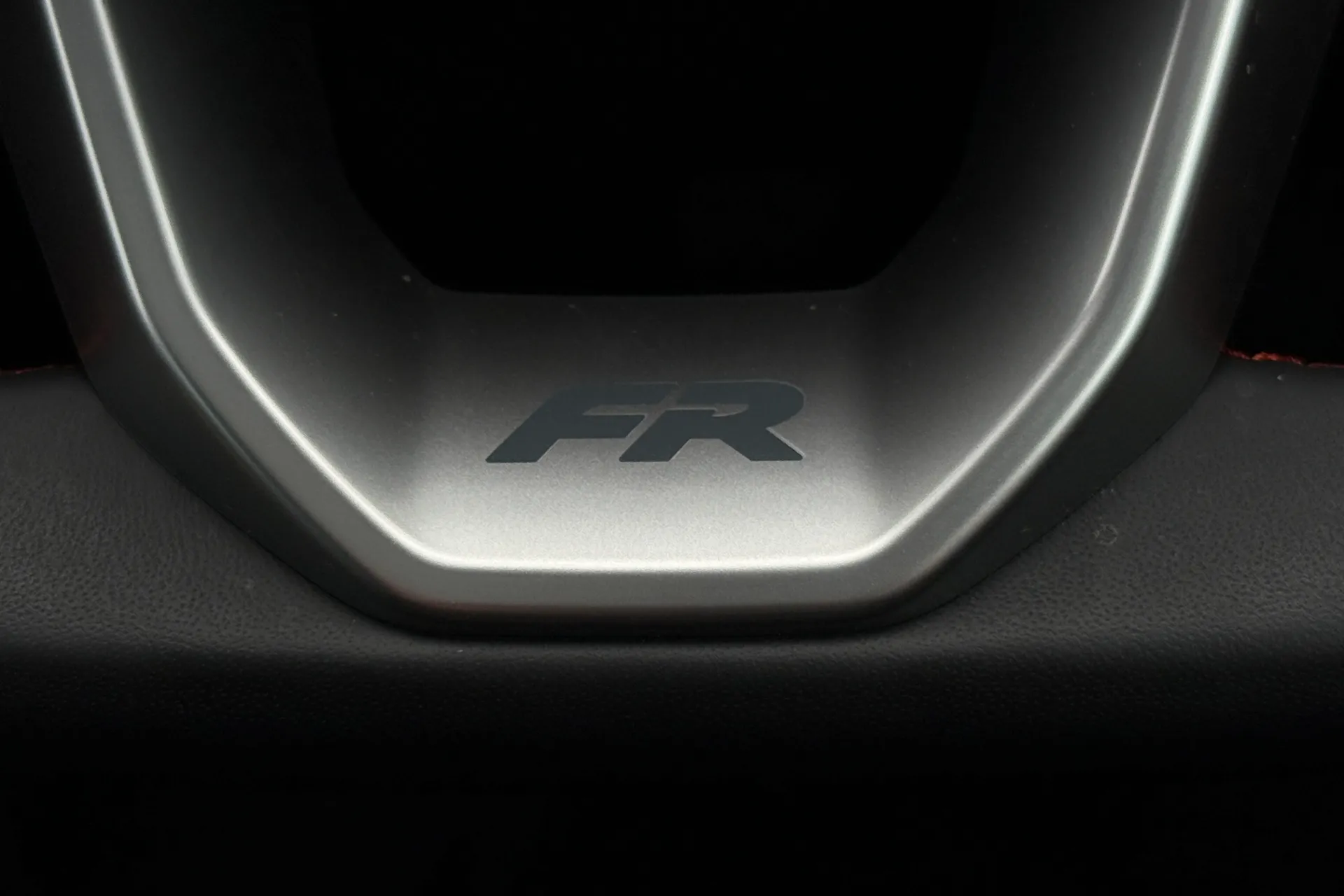 SEAT LEON thumbnail image number 10