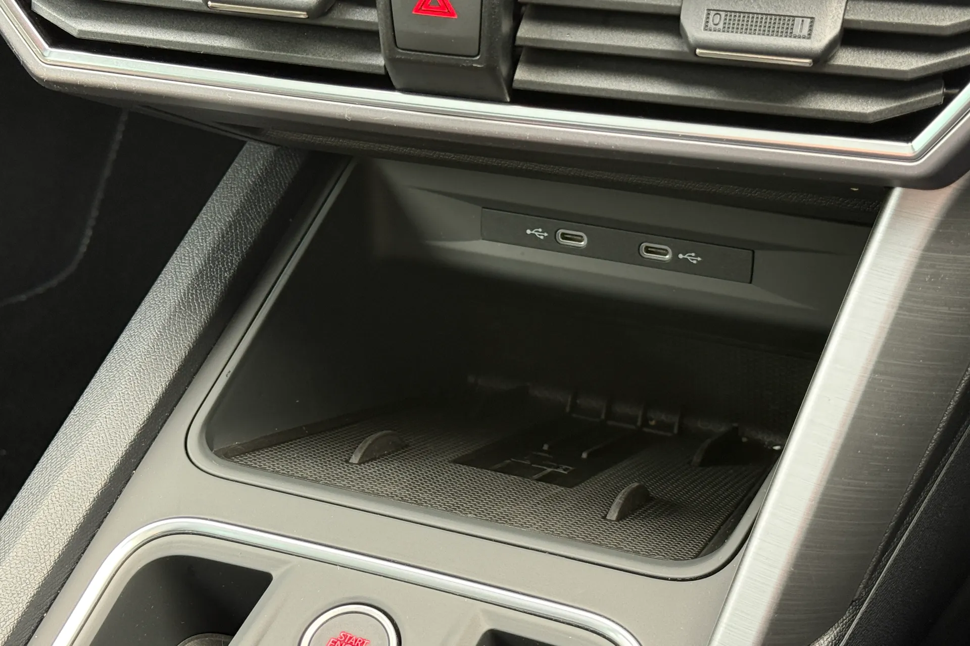 SEAT LEON thumbnail image number 17