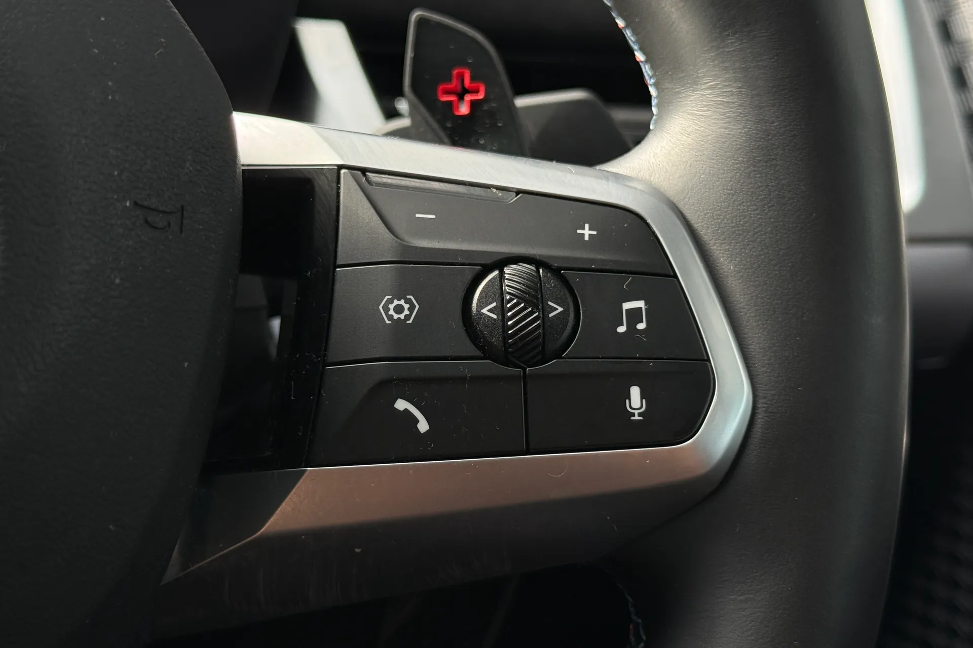 BMW X2 thumbnail image number 9