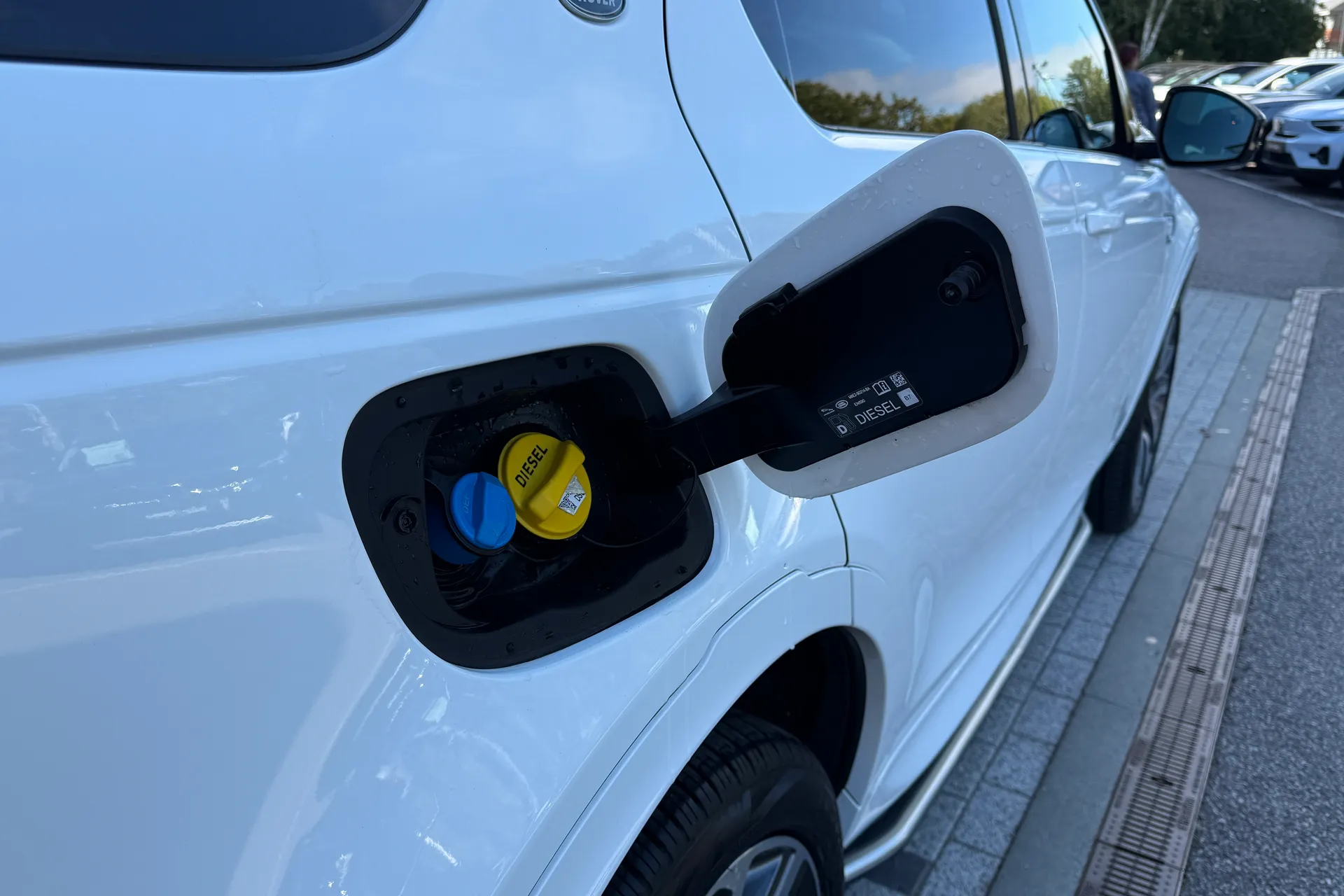LAND ROVER DISCOVERY SPORT thumbnail image number 16