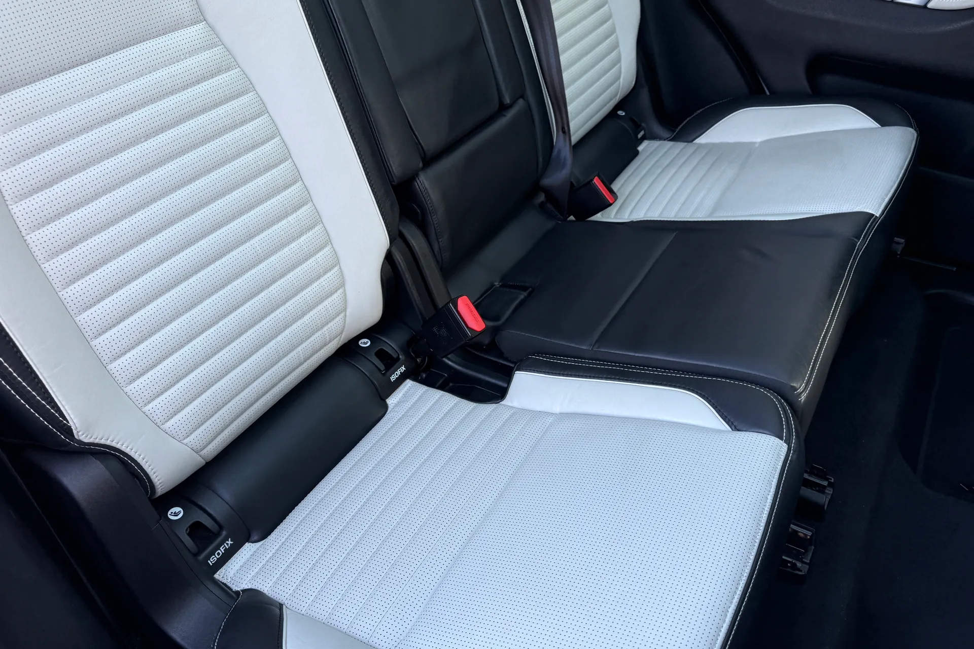 LAND ROVER DISCOVERY SPORT thumbnail image number 25