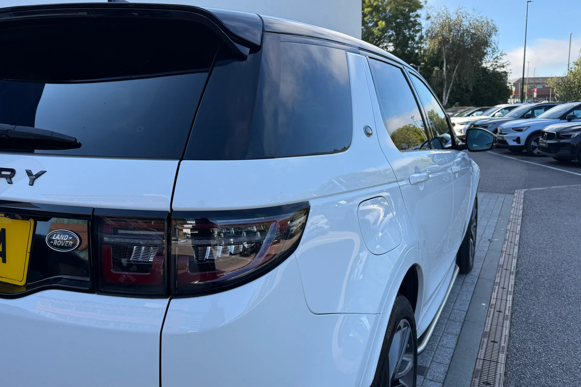 LAND ROVER DISCOVERY SPORT thumbnail image number 17
