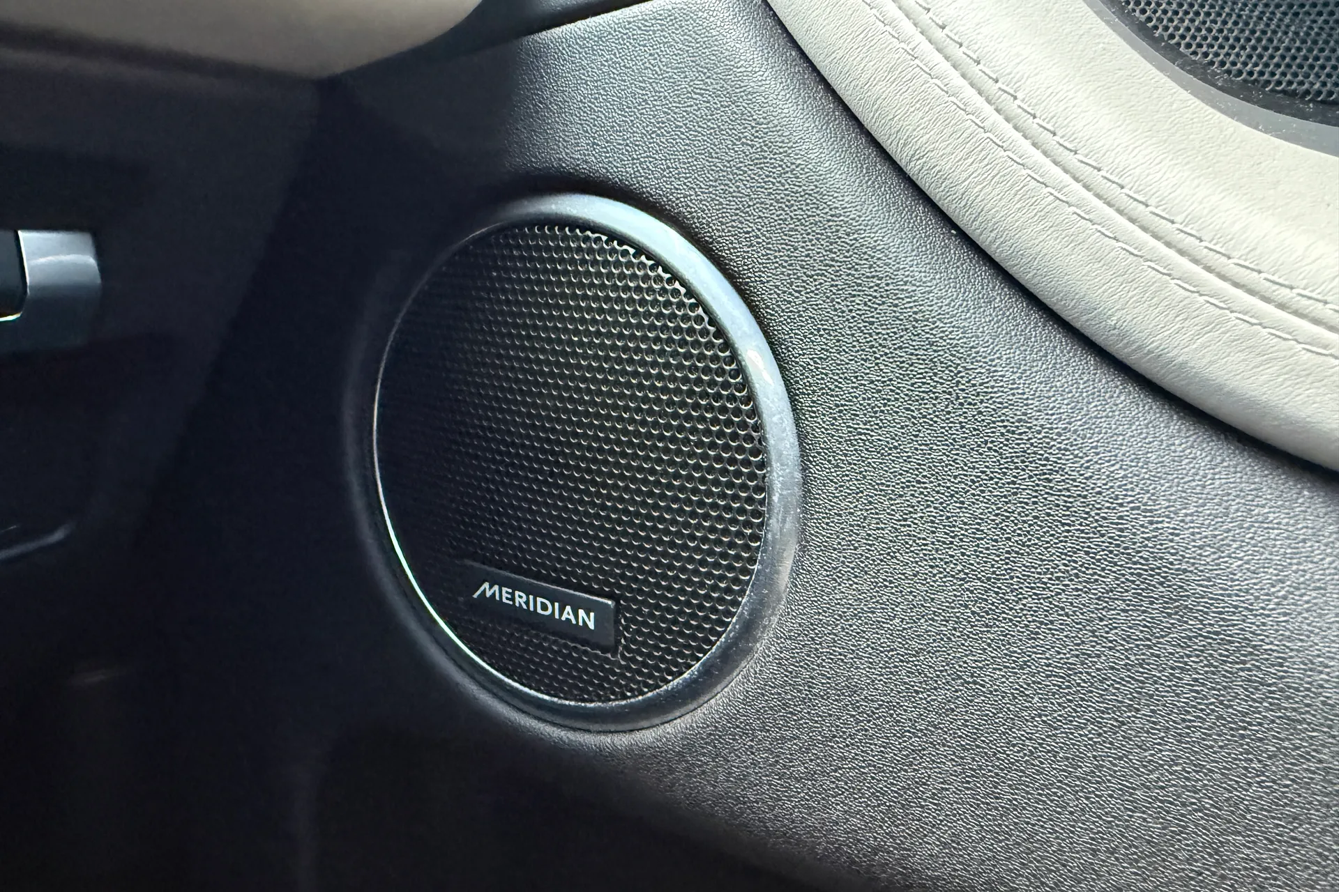 LAND ROVER DISCOVERY SPORT thumbnail image number 42