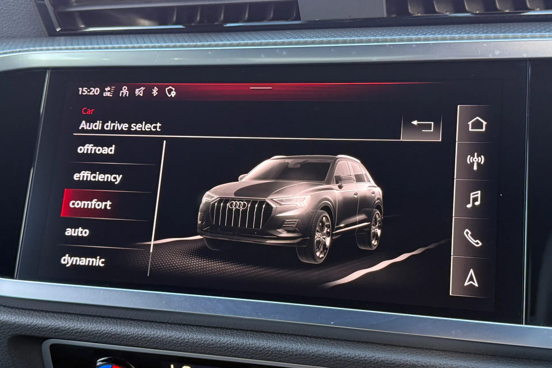 Audi Q3 thumbnail image number 11