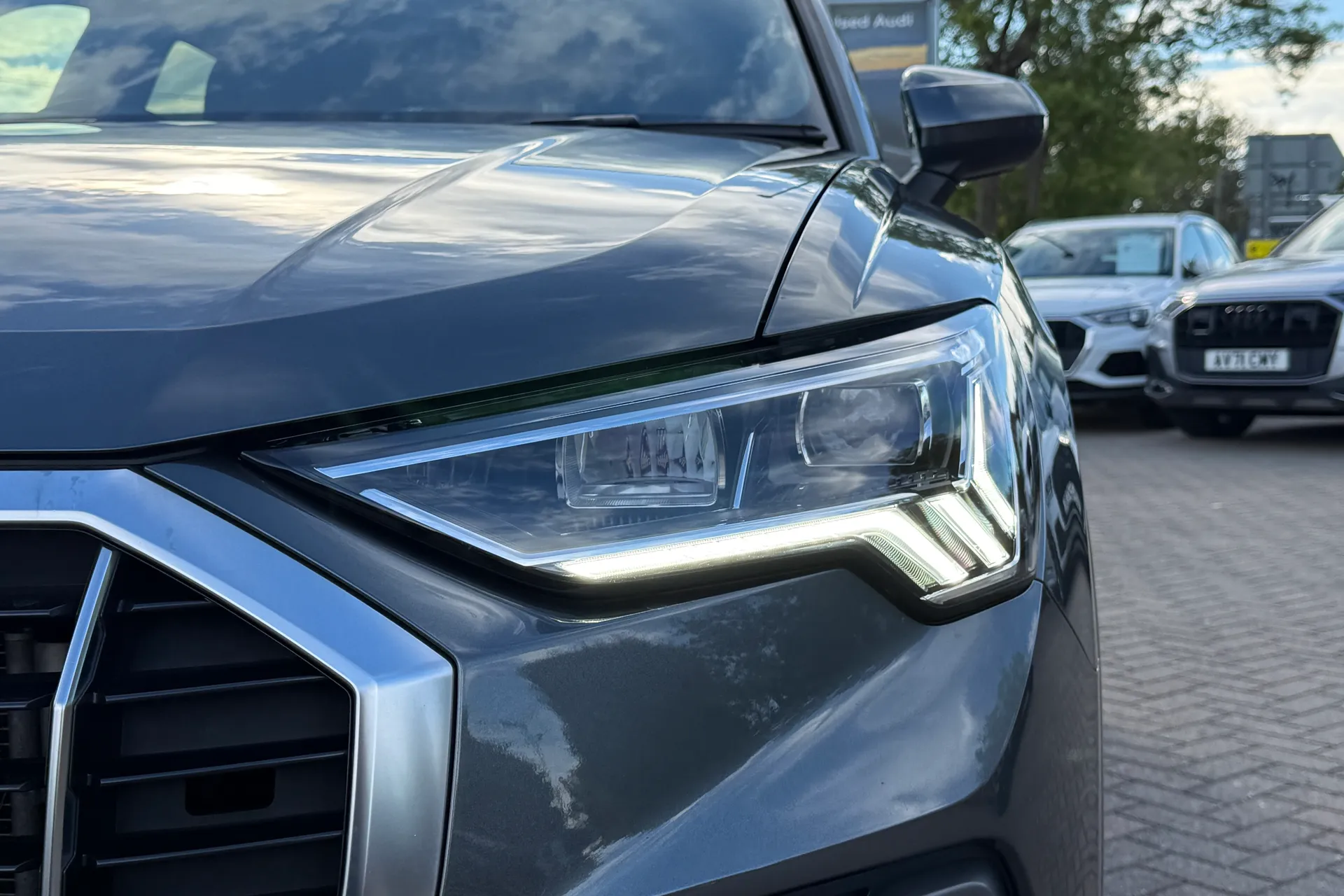 Audi Q3 thumbnail image number 54