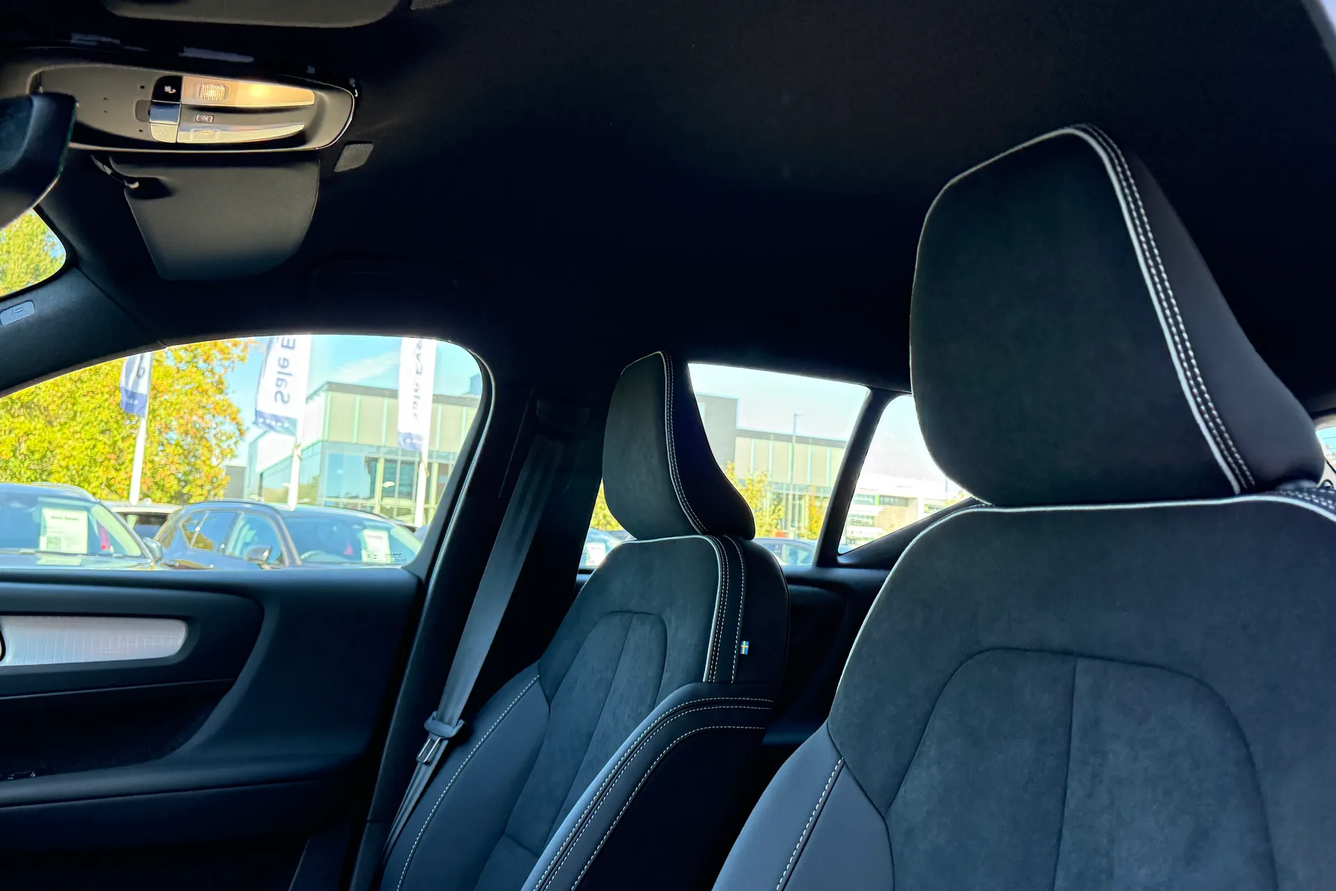 Volvo XC40 thumbnail image number 28