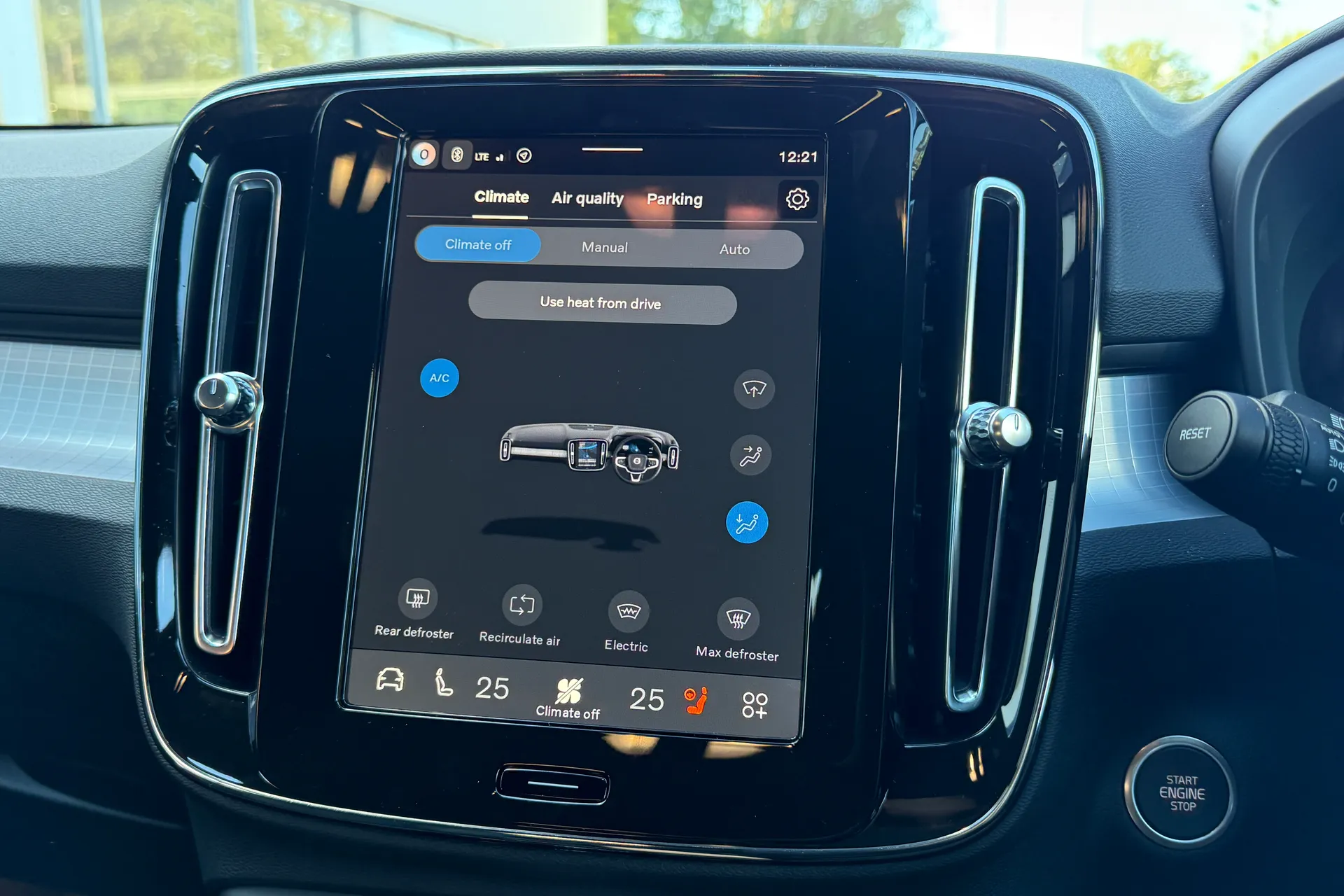 Volvo XC40 thumbnail image number 37
