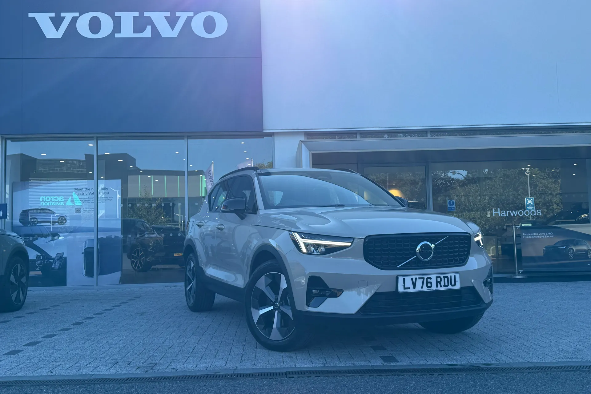 Volvo XC40 focused image