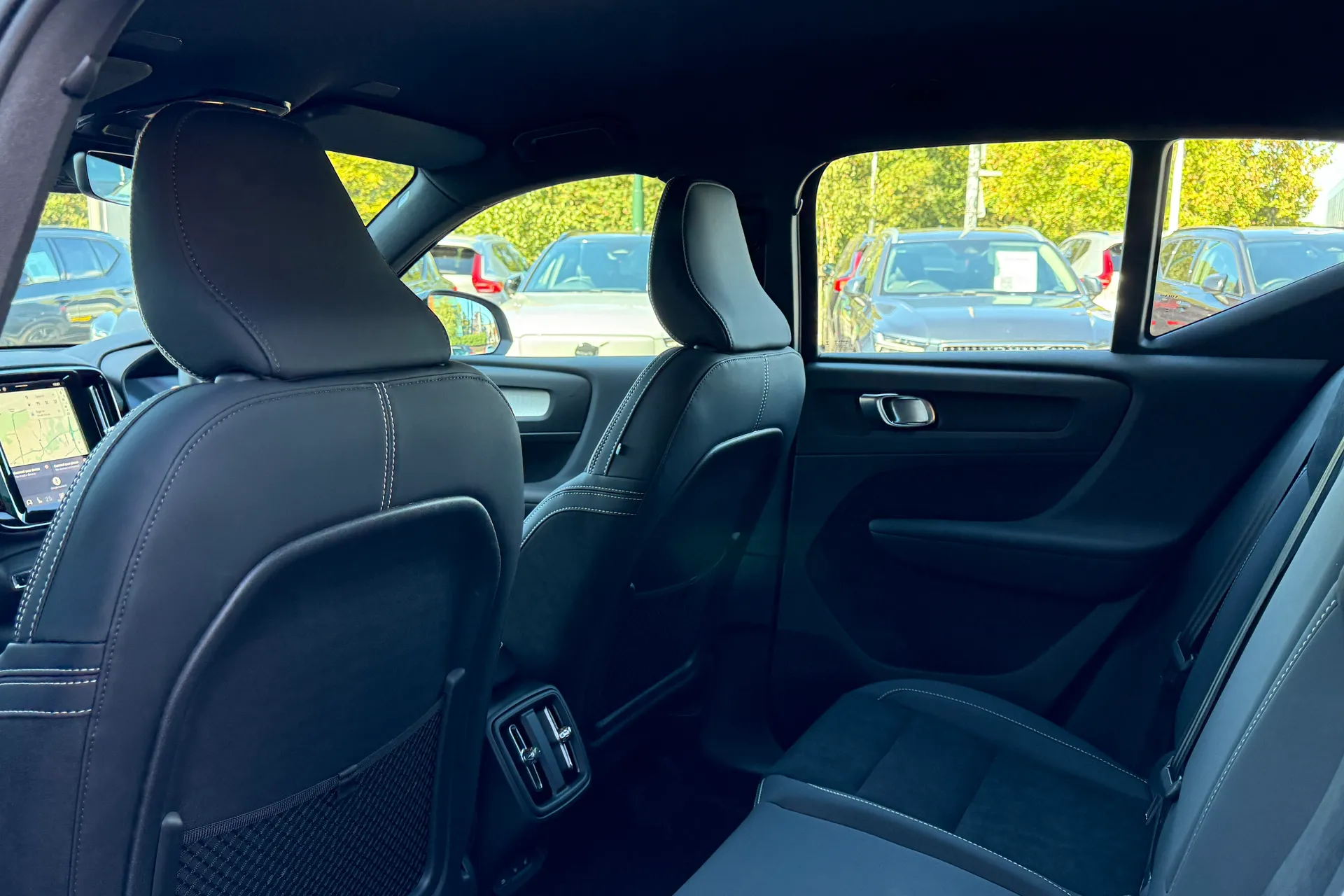 Volvo XC40 thumbnail image number 29