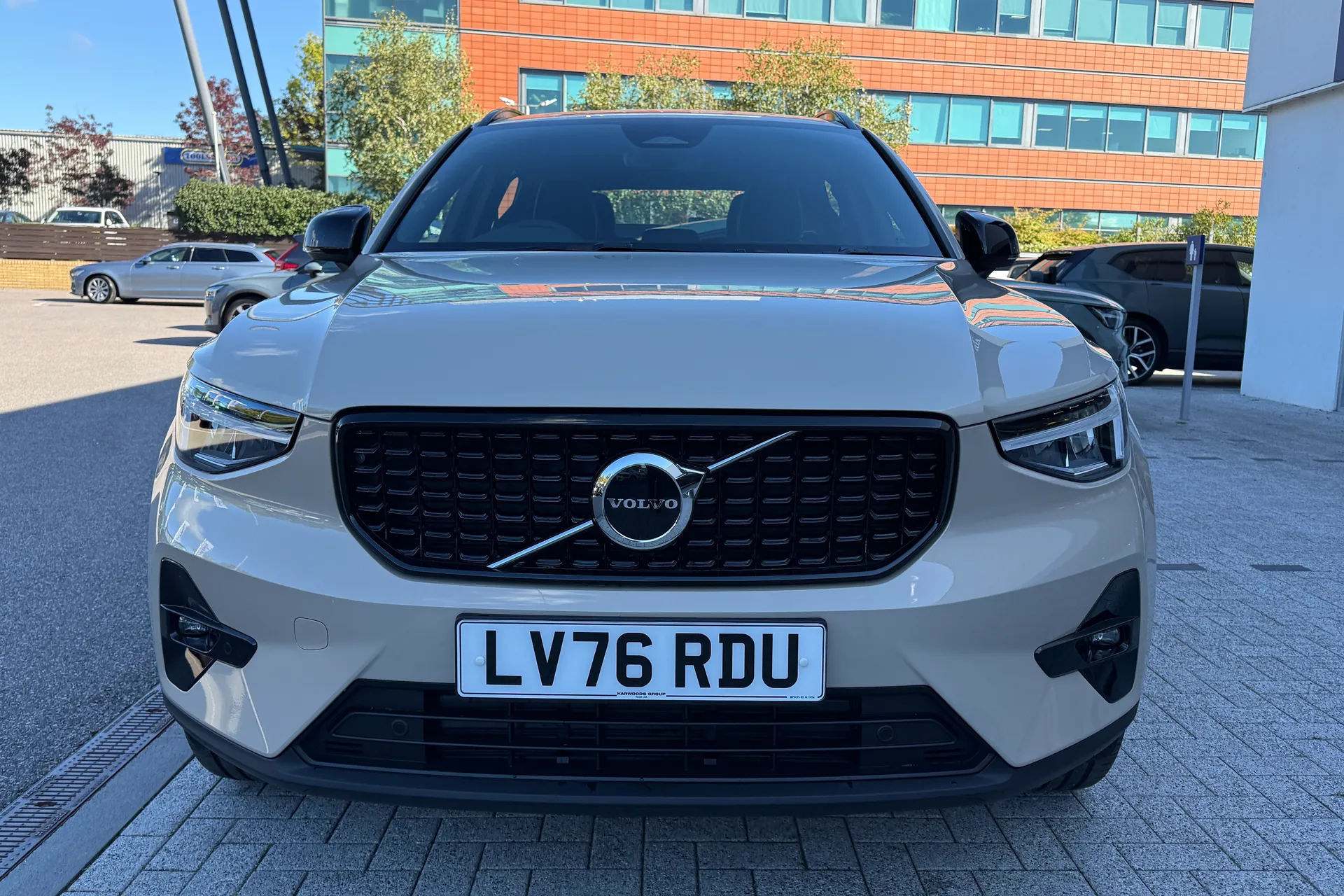 Volvo XC40 thumbnail image number 13