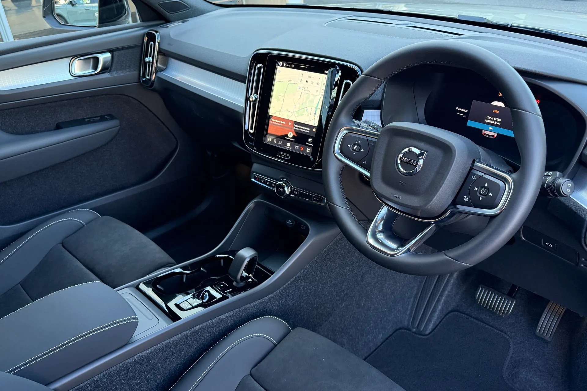 Volvo XC40 thumbnail image number 6