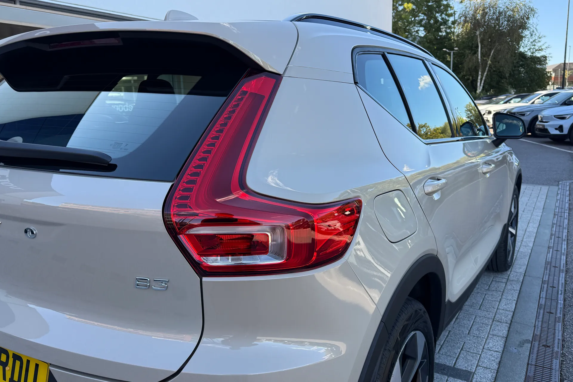 Volvo XC40 thumbnail image number 17