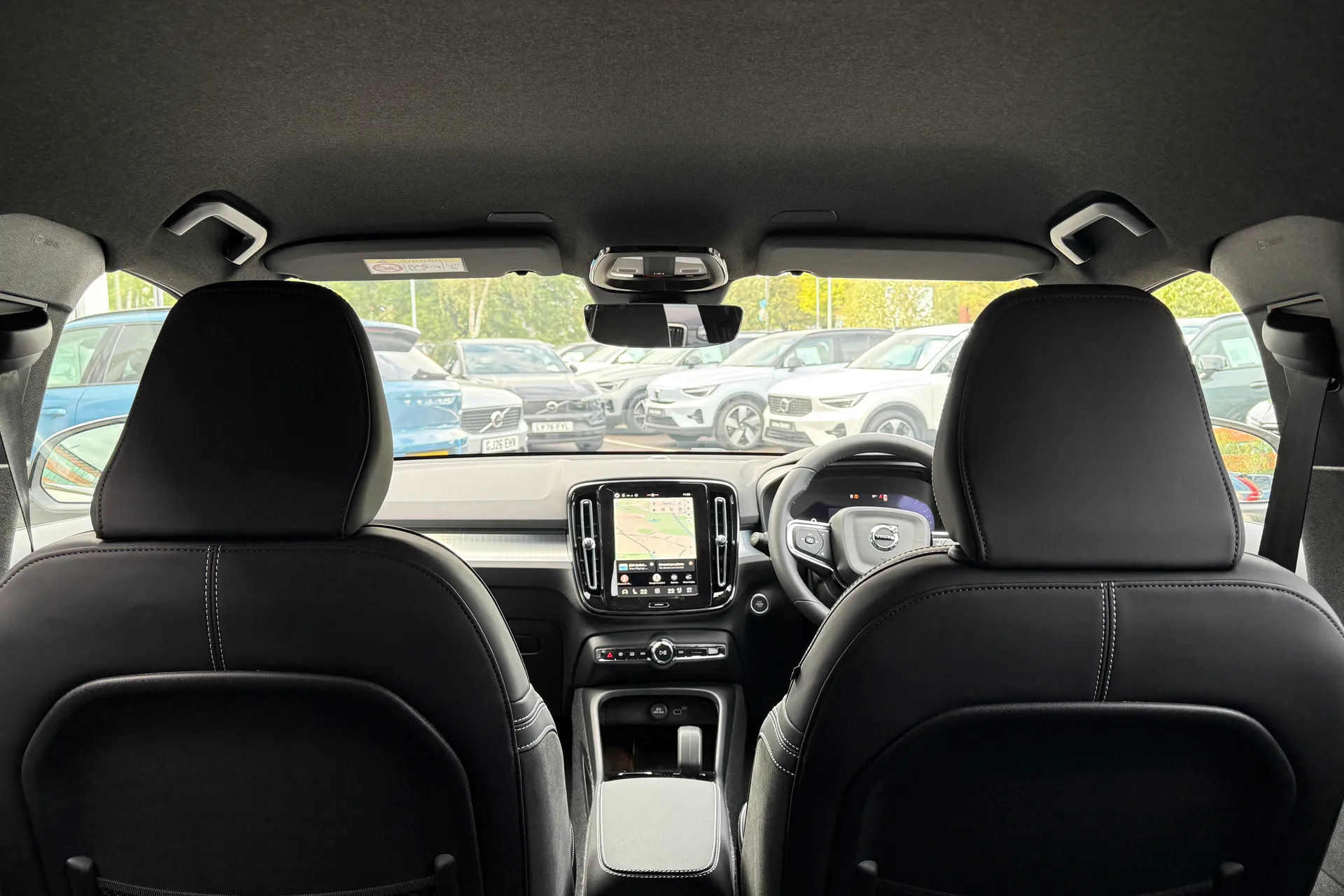 Volvo XC40 thumbnail image number 22