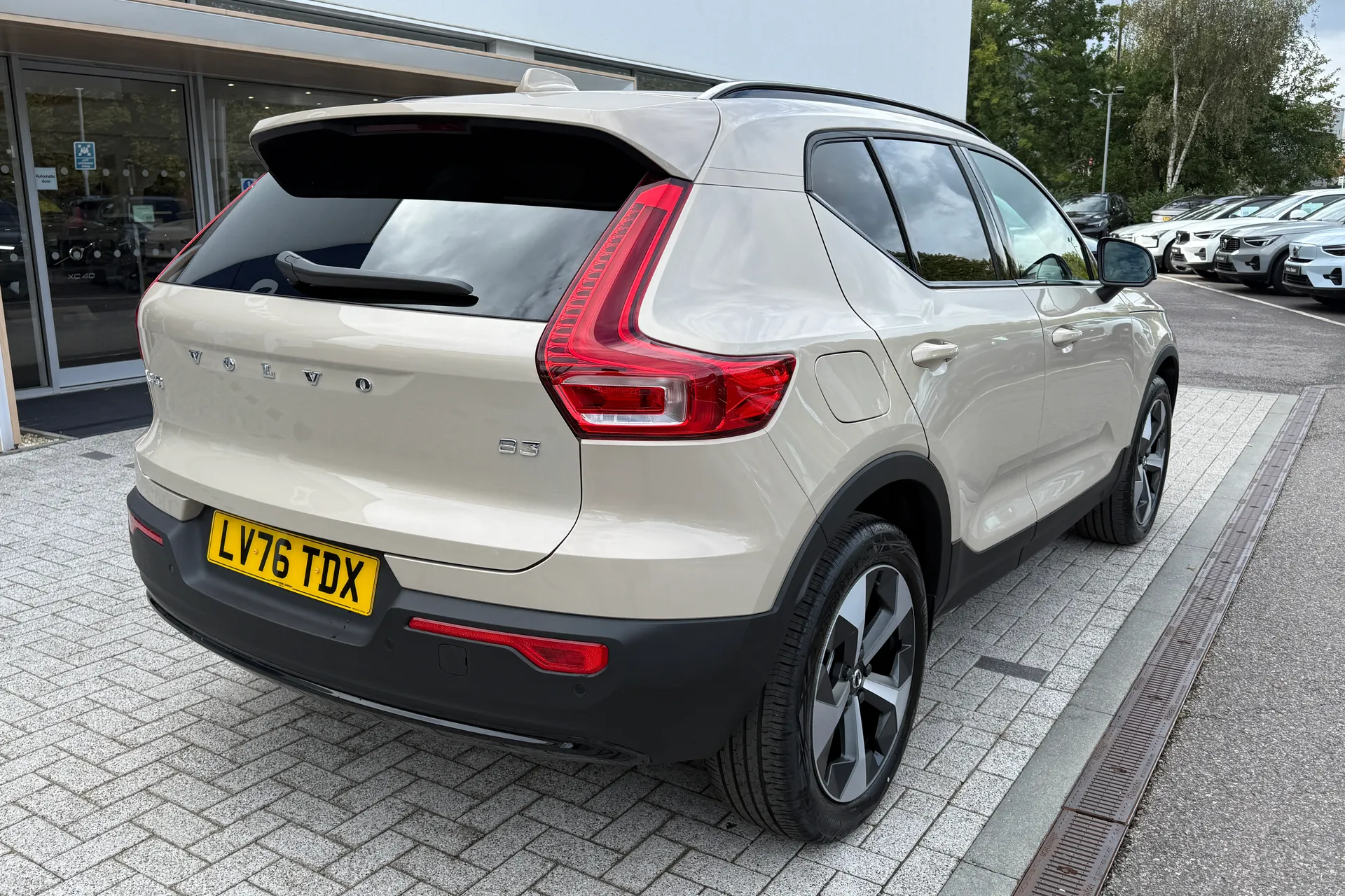 Volvo XC40 thumbnail image number 8