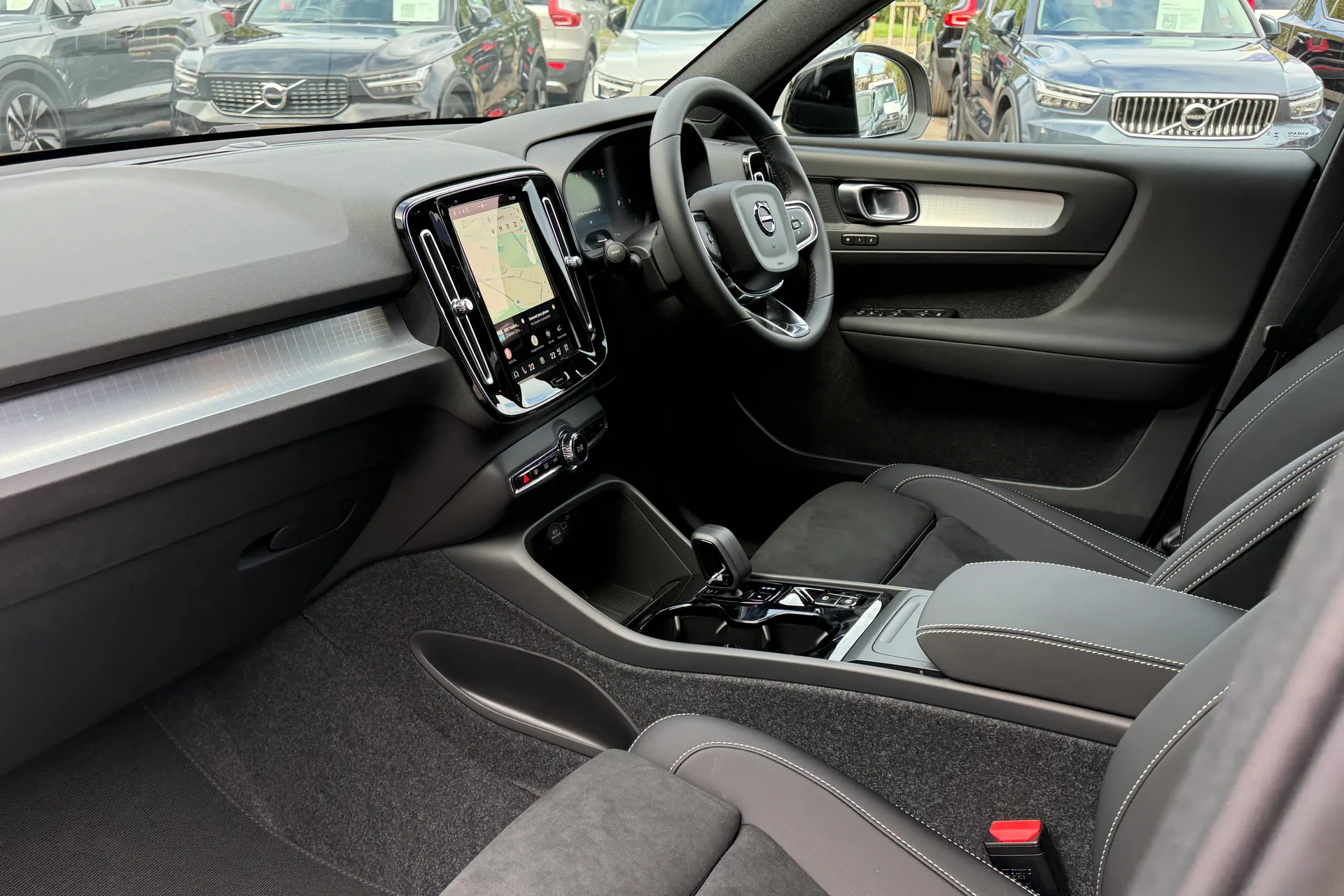 Volvo XC40 thumbnail image number 27