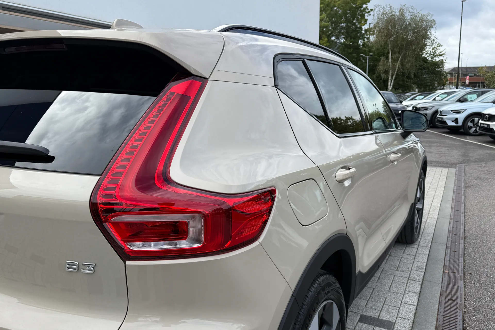 Volvo XC40 thumbnail image number 17
