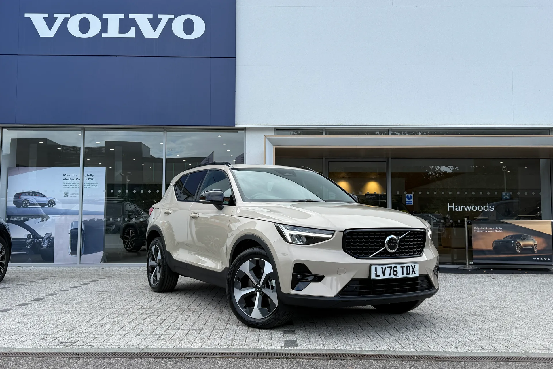 Volvo XC40 focused image