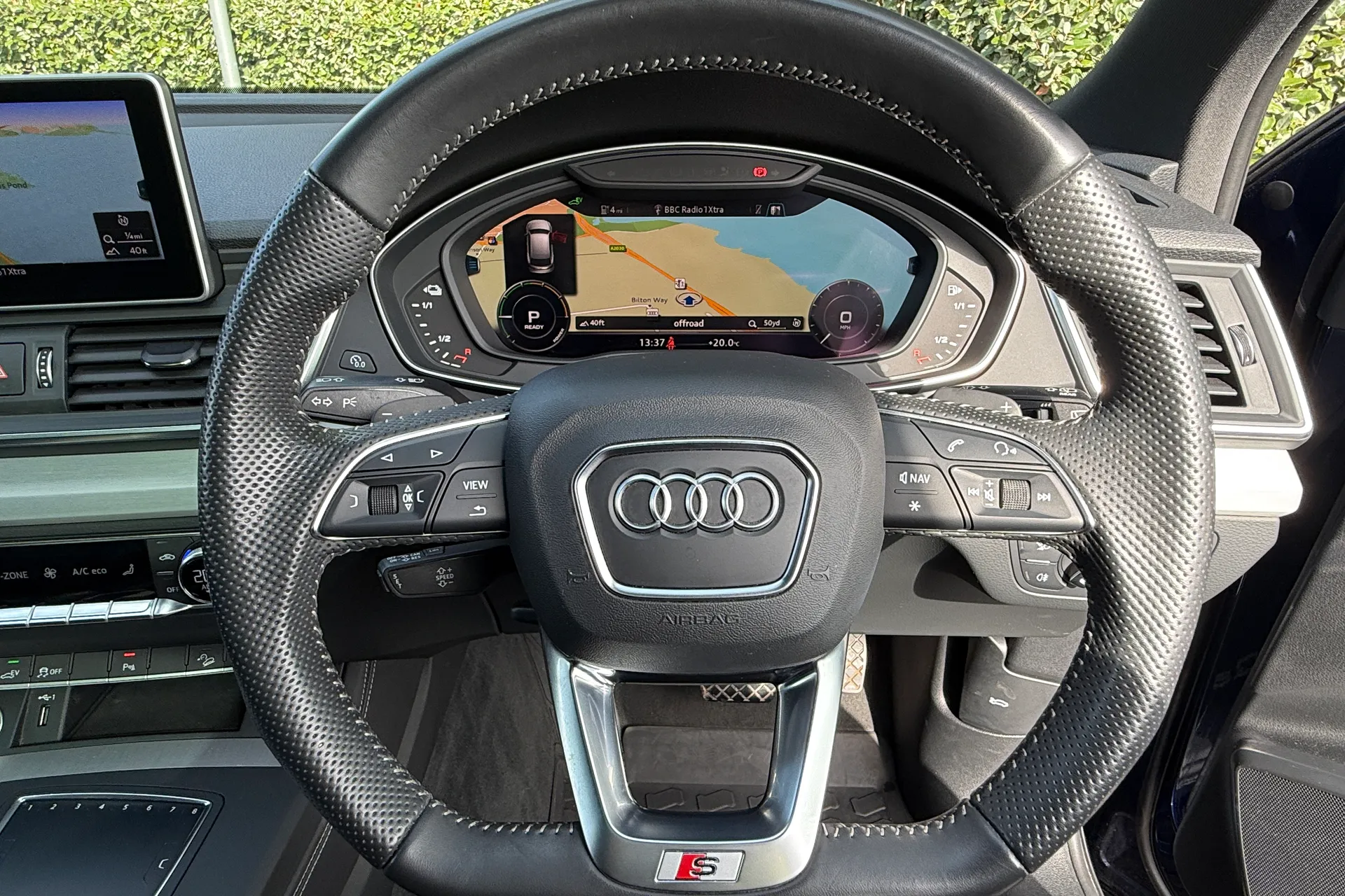 Audi Q5 thumbnail image number 23