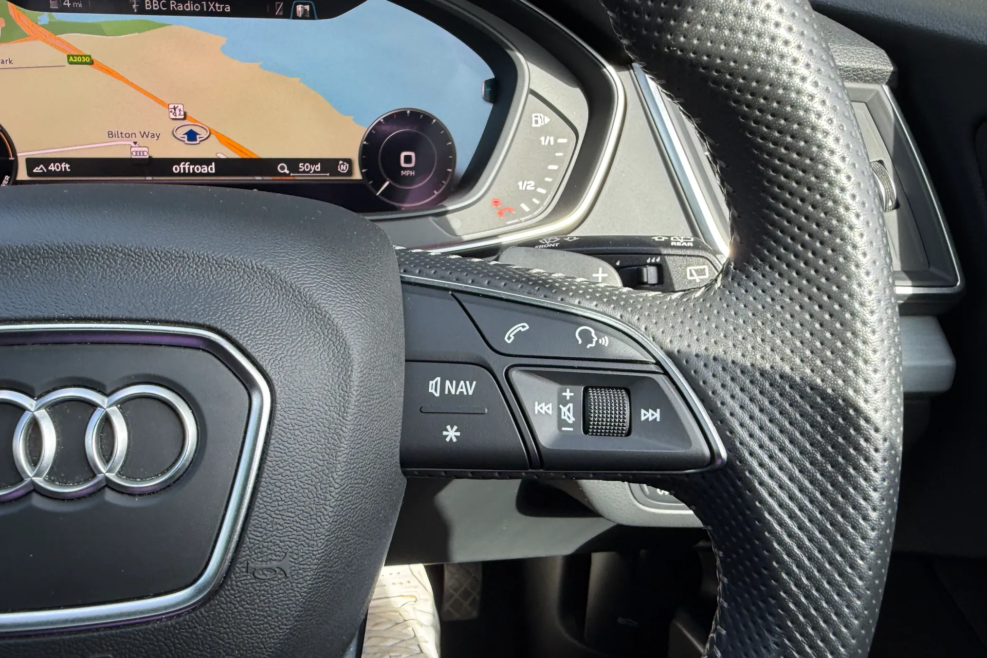 Audi Q5 thumbnail image number 47