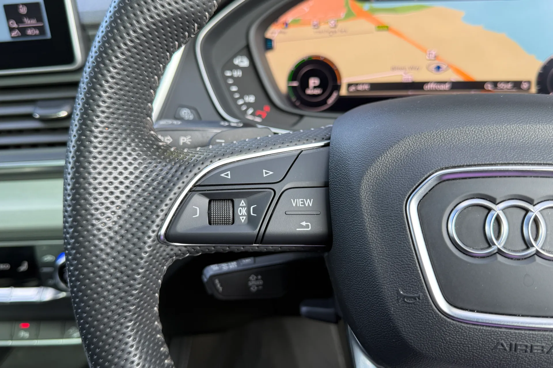 Audi Q5 thumbnail image number 46