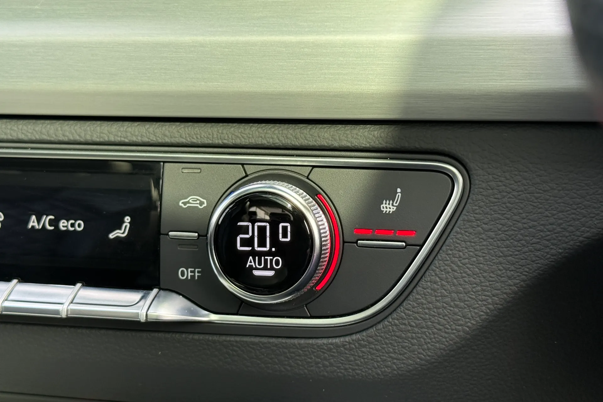 Audi Q5 thumbnail image number 15