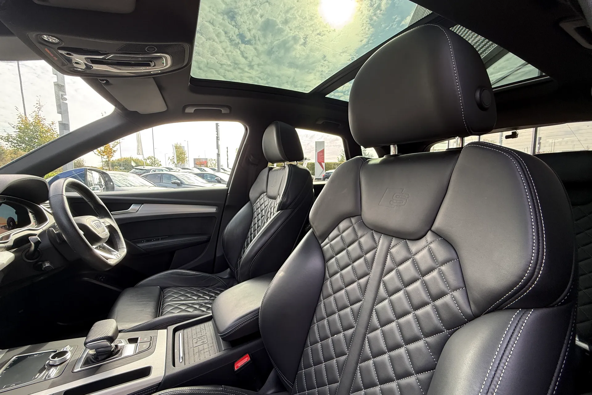 Audi Q5 thumbnail image number 30