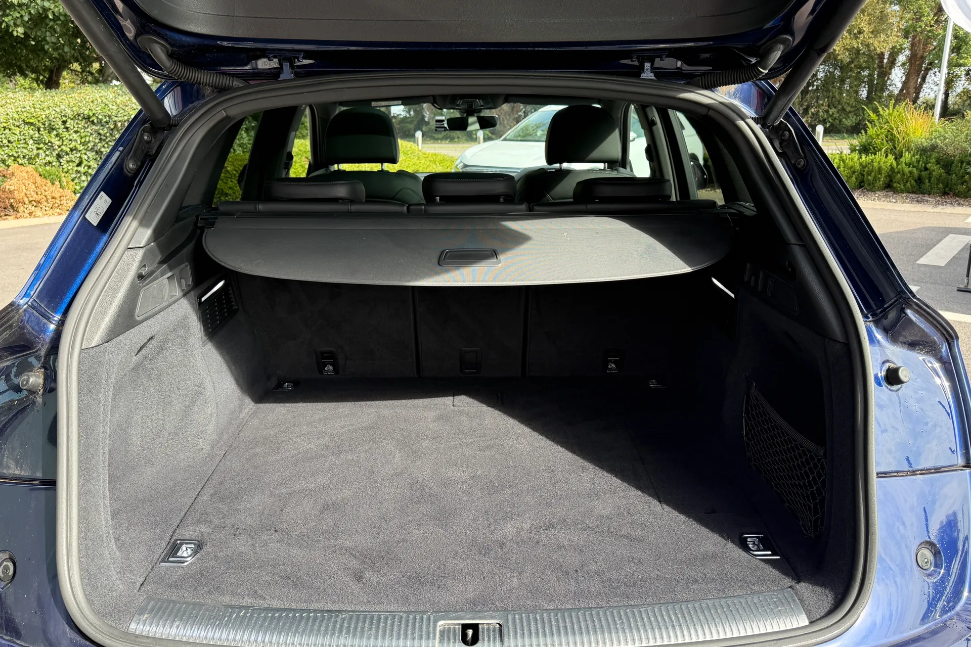 Audi Q5 thumbnail image number 38