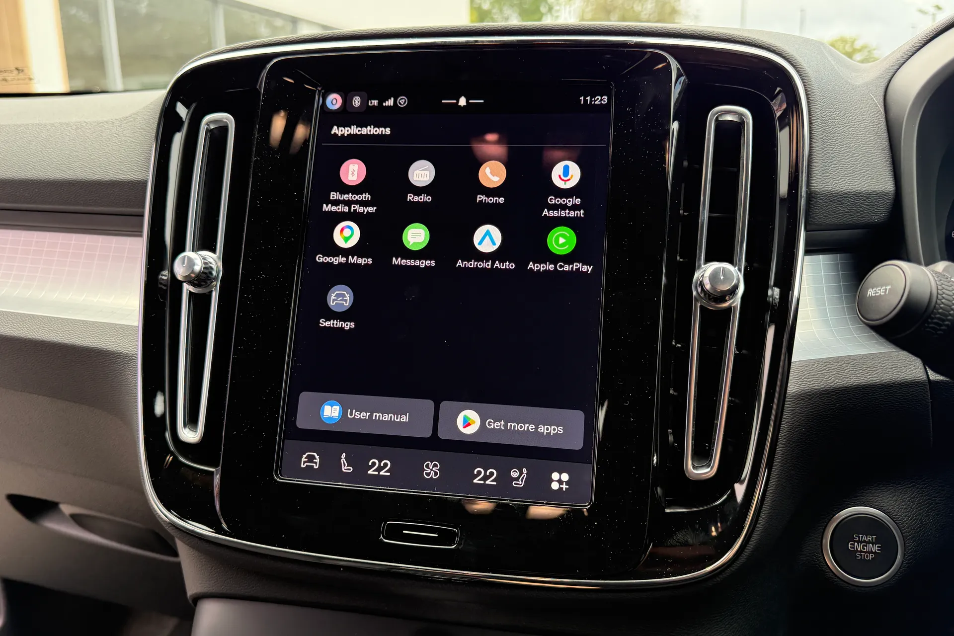 Volvo XC40 thumbnail image number 39