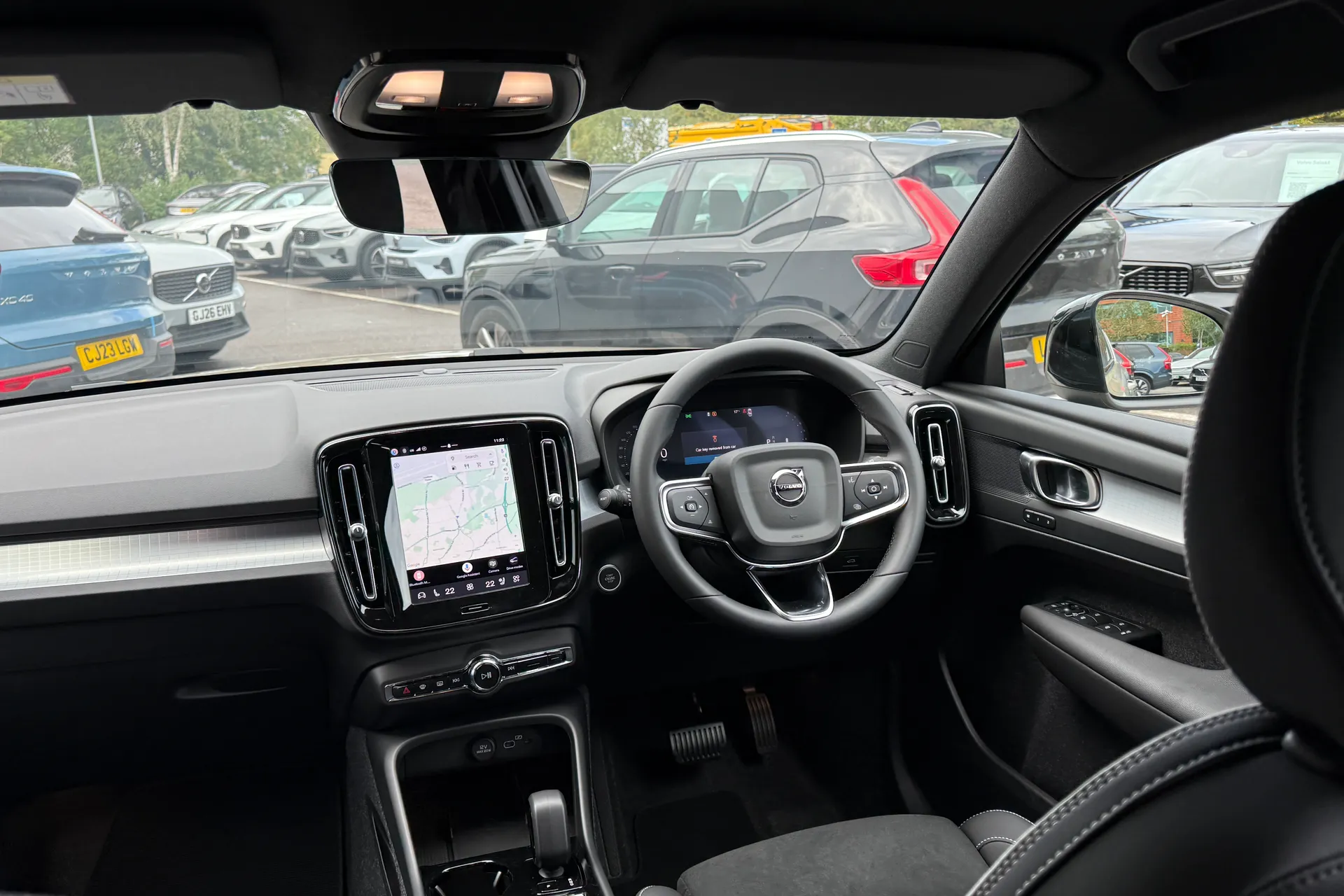 Volvo XC40 thumbnail image number 32