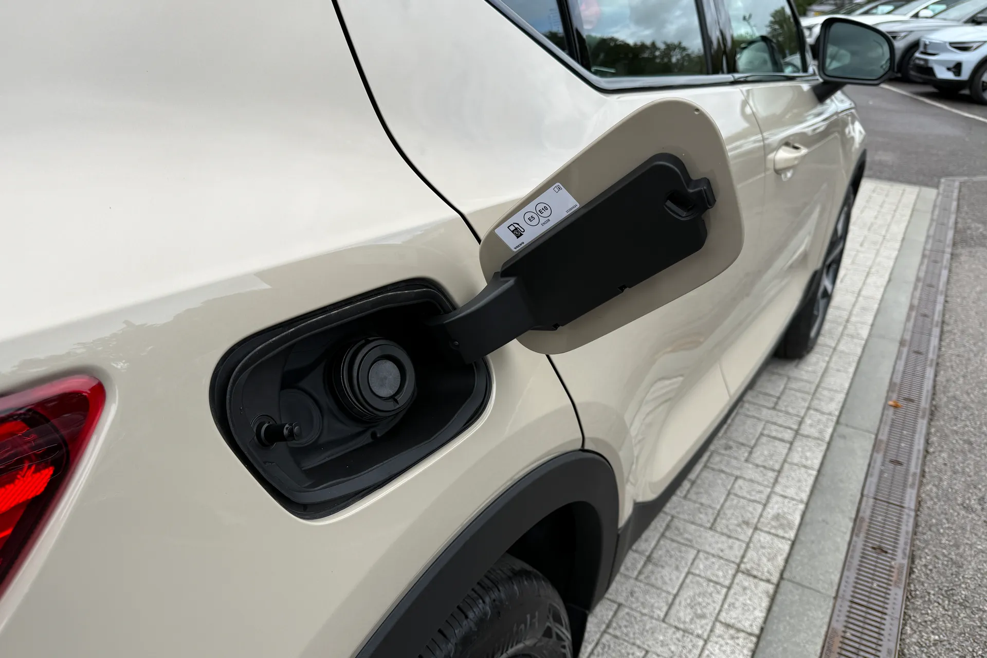 Volvo XC40 thumbnail image number 16